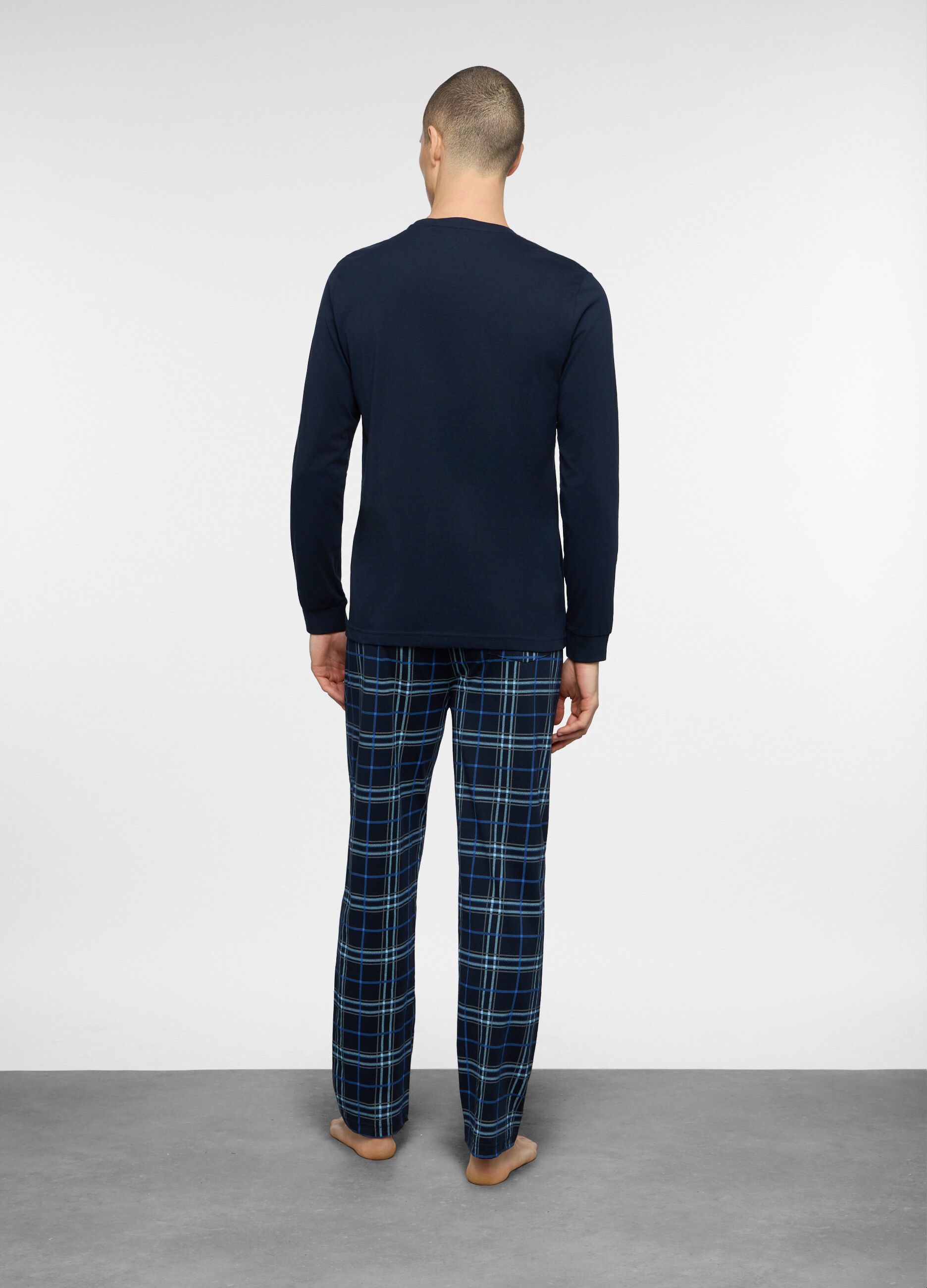 Pigiama lungo a scacchi in cotone uomo_1