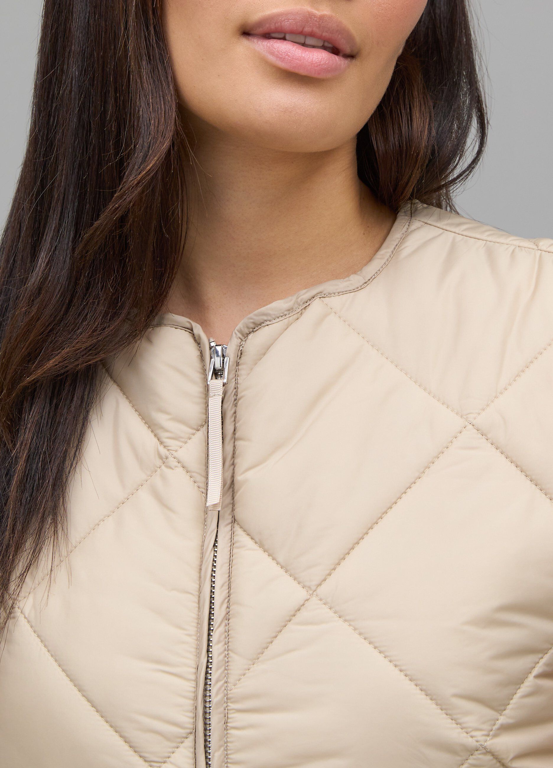 Gilet trapuntato a tinta unita donna_2