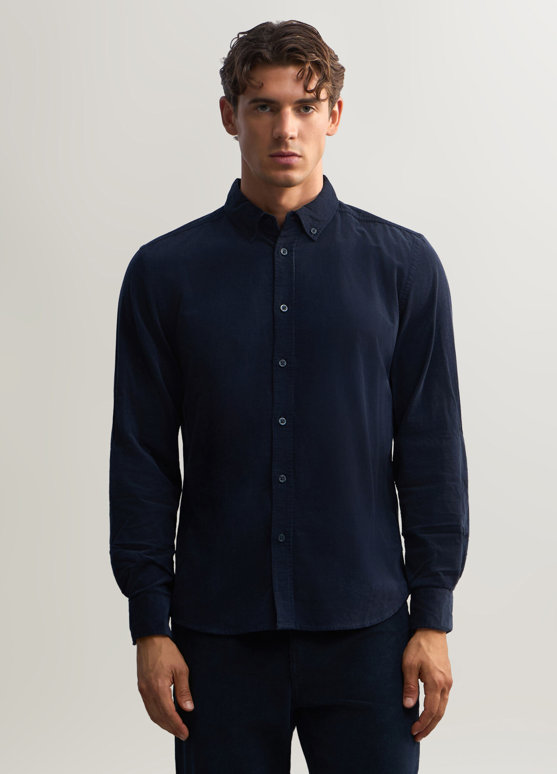 Camicia regular fit in velluto a coste uomo_0