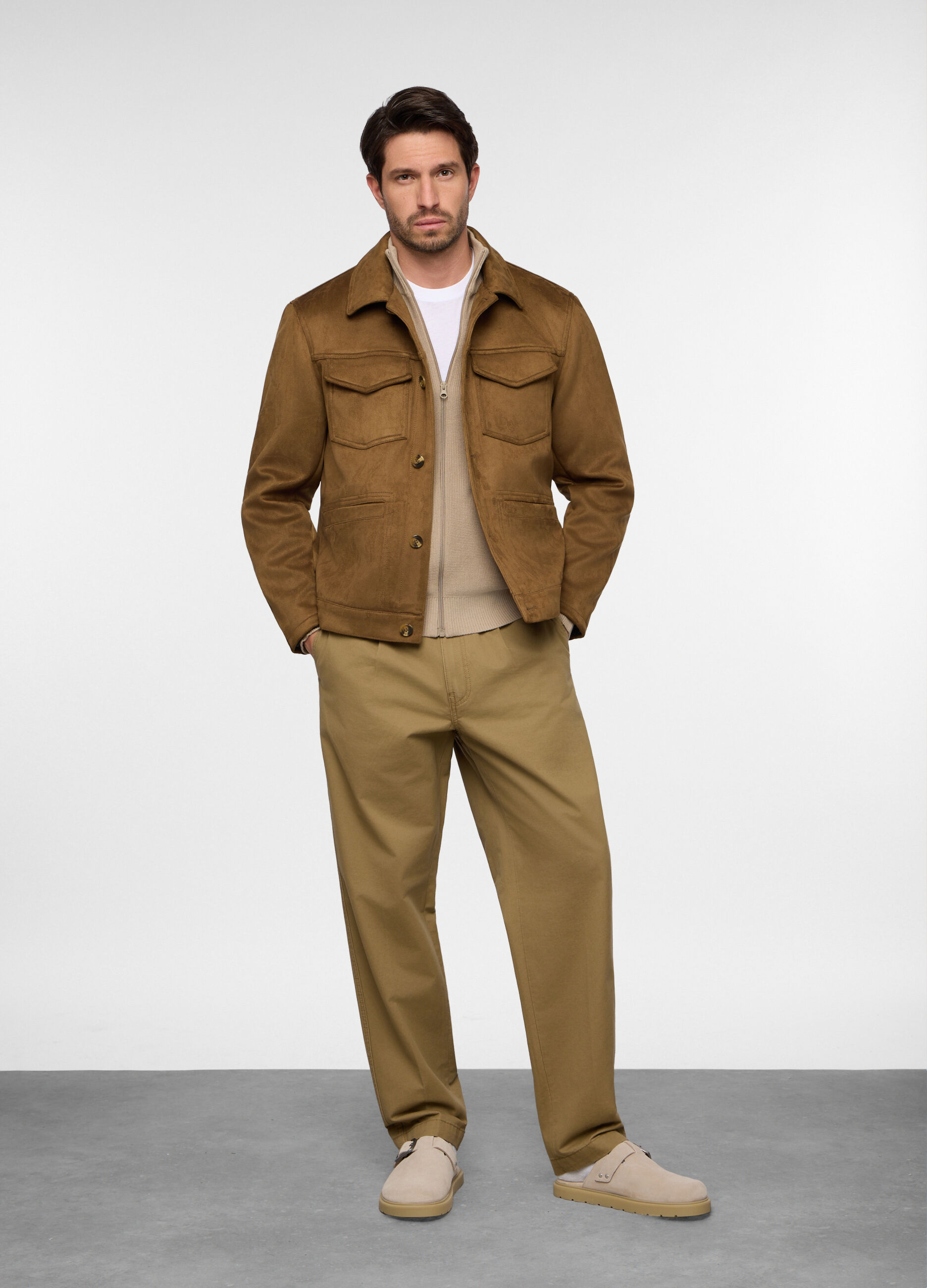 Pantaloni chino relaxed fit in cotone uomo_0
