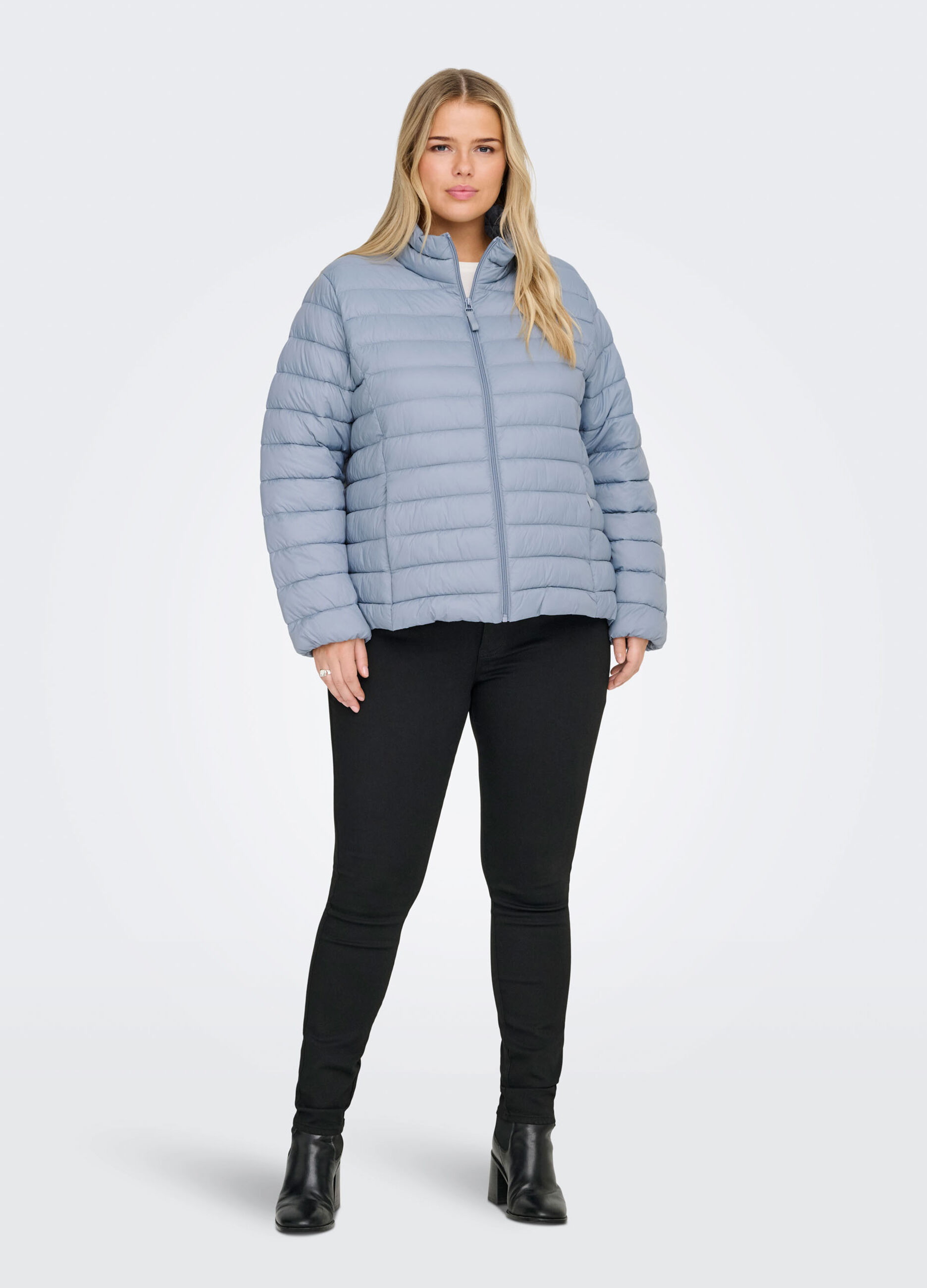 Piumino a collo alto_2