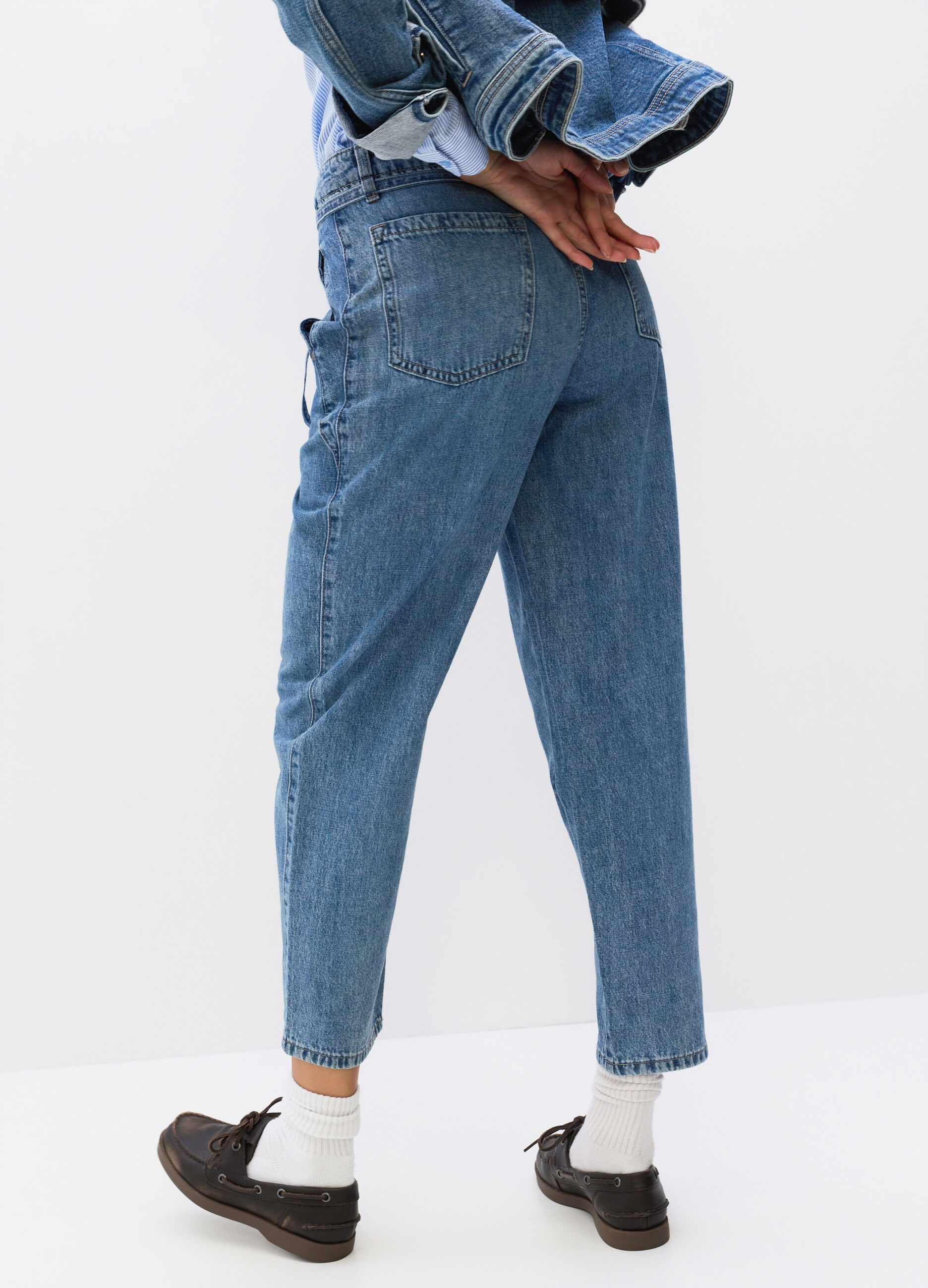 Pantaloni Slouchy Fit in denim di puro cotone donna_1