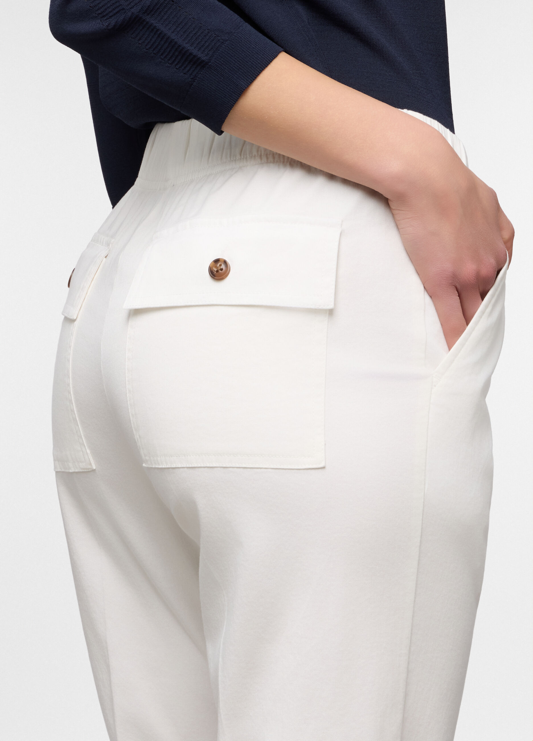 Pantaloni Fit Regular in twill di cotone stretch donna_2