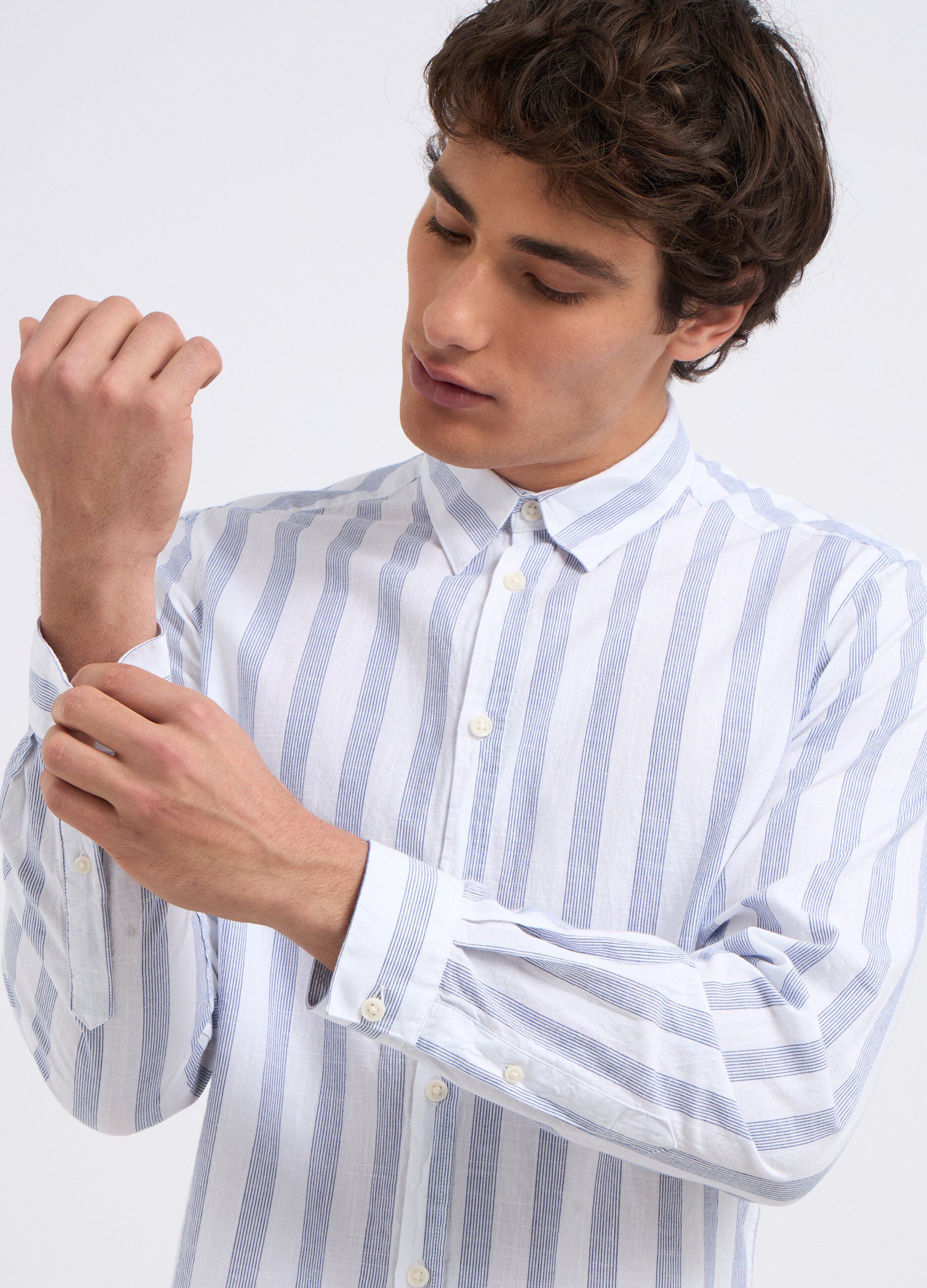 Camicia rigata in puro cotone uomo_2