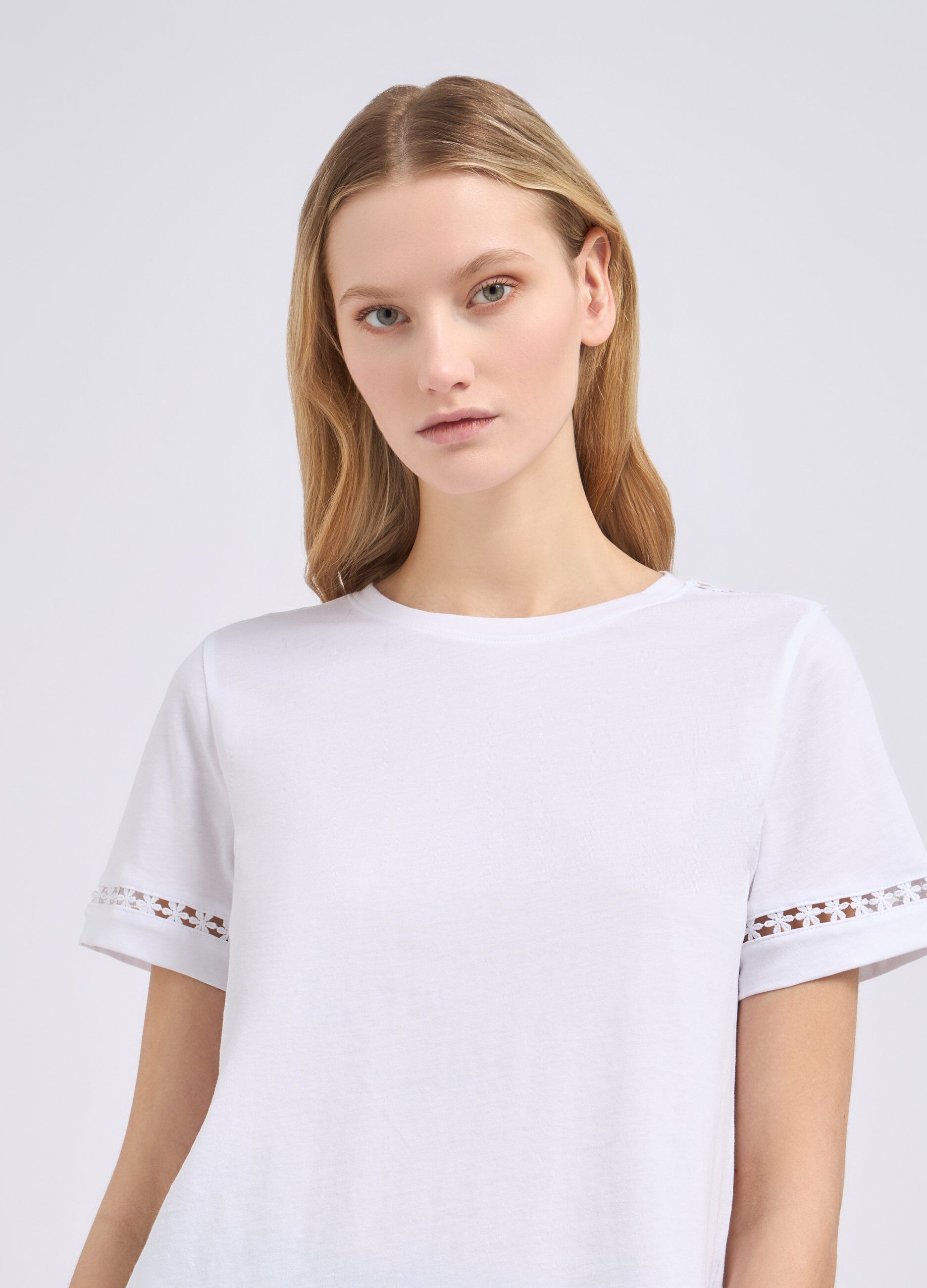 T-shirt in puro cotone con lavorazione donna_2