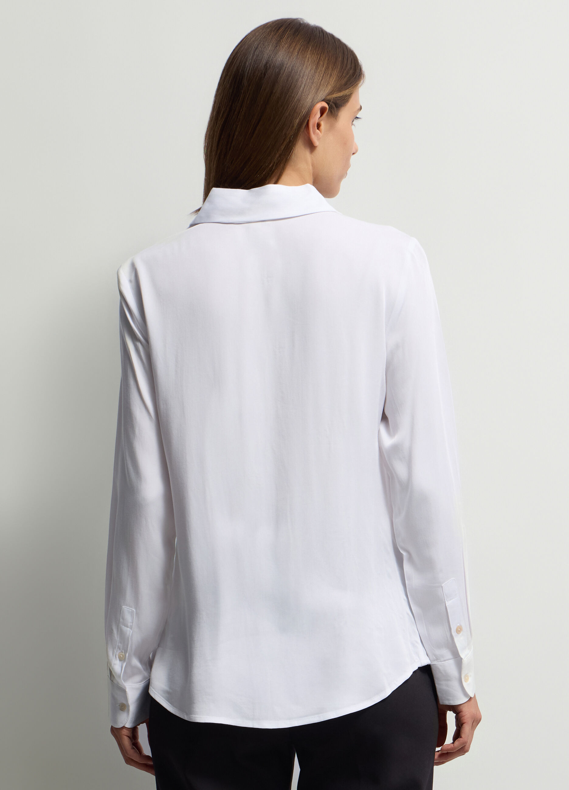 Camicia Fit Regular con colletto alla francese in pura viscosa donna_1