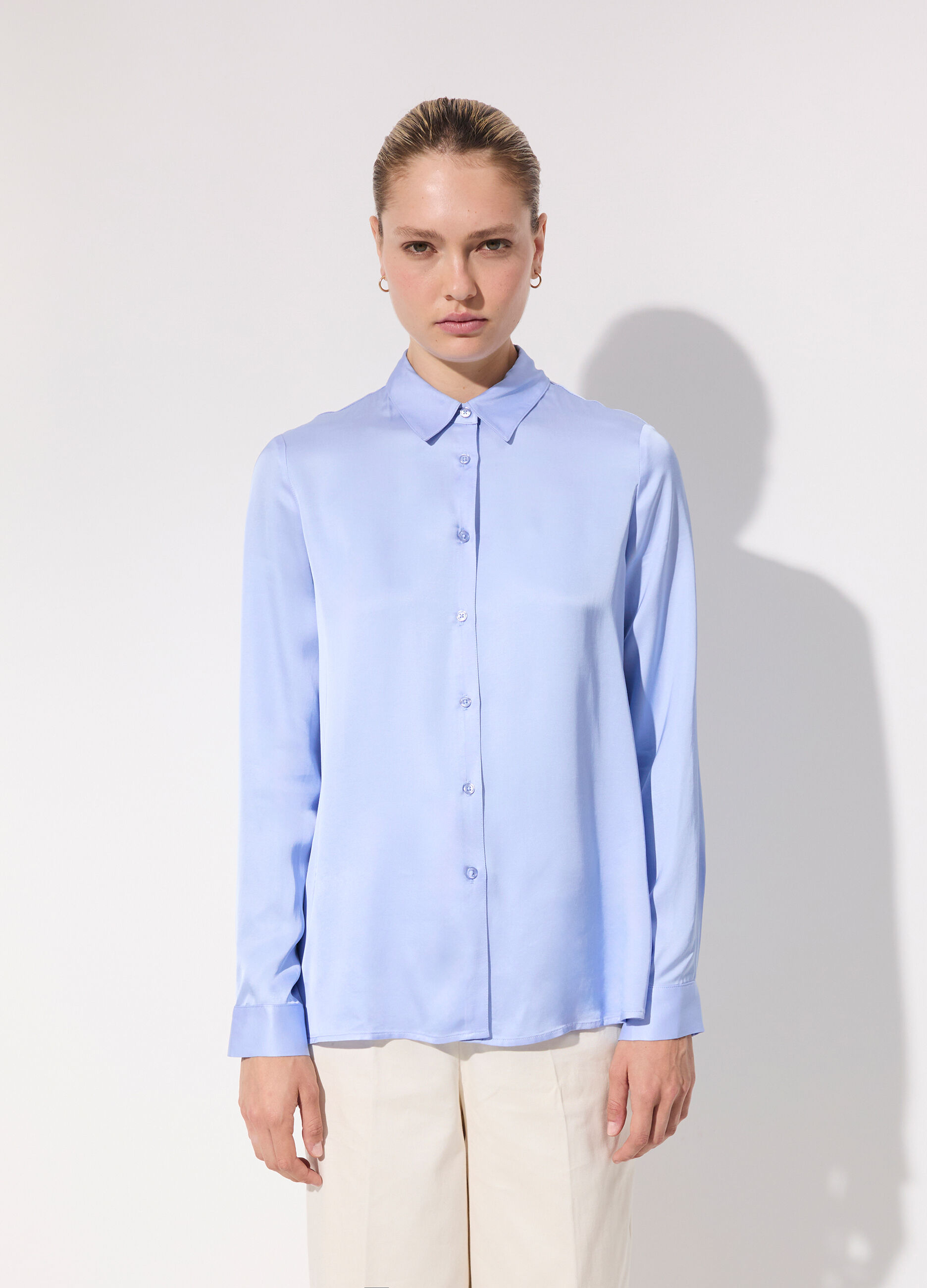 Camicia in viscosa satin a maniche lunghe donna_1