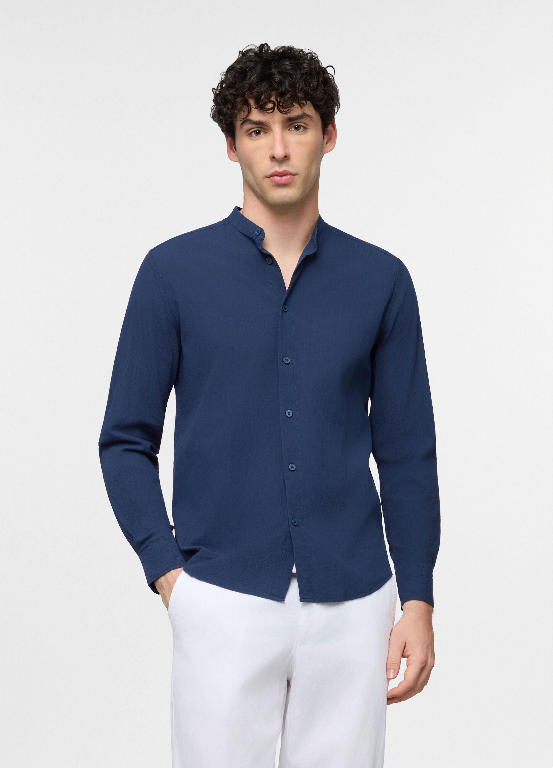 Camicia regular fit con collo coreano in cotone uomo_0