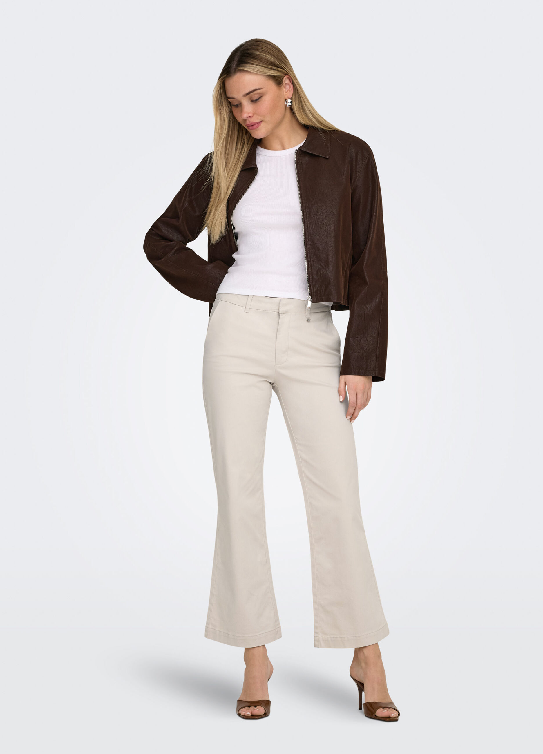 Pantaloni flared fit_0