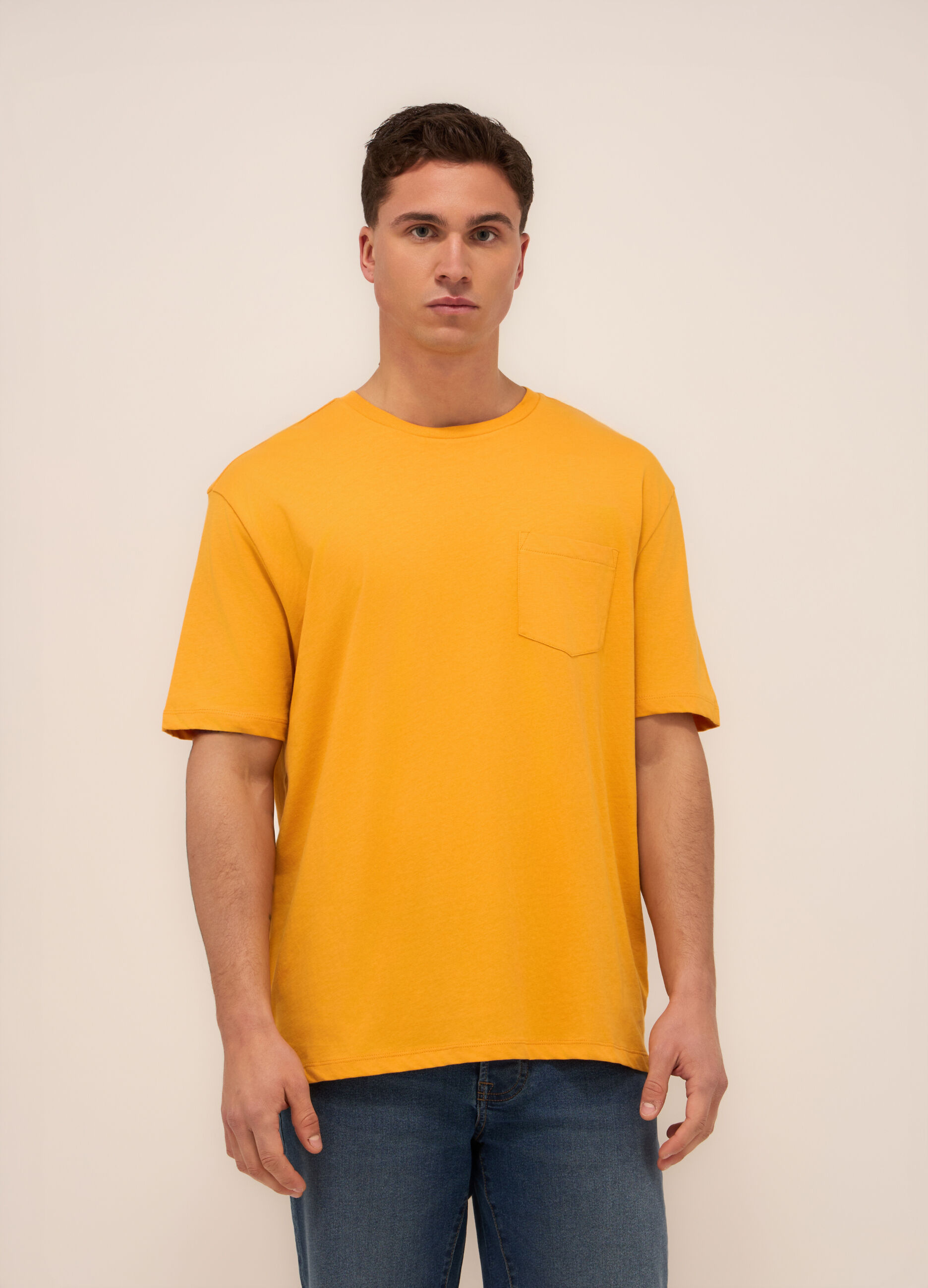 T-shirt in jersey di cotone con taschino uomo