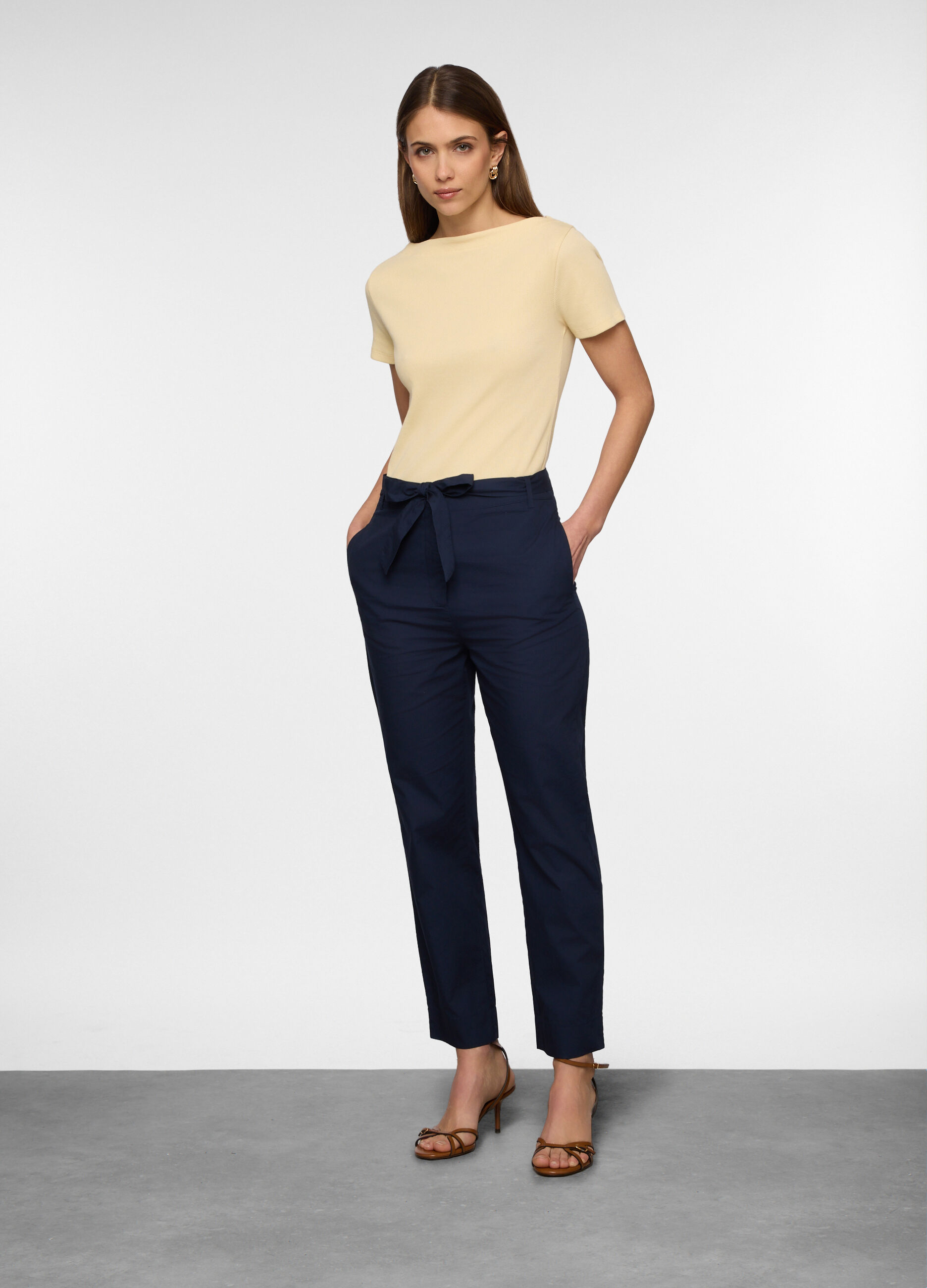 Pantaloni regular fit in popeline di puro cotone donna_0