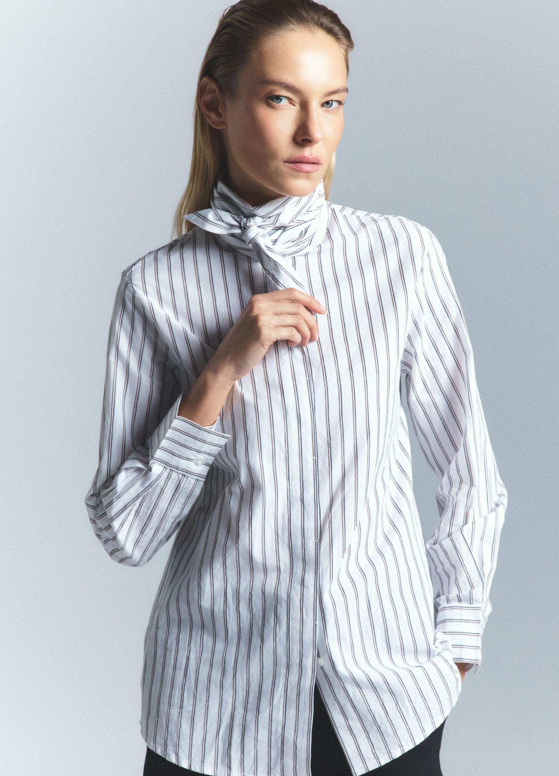 Pullover con scollo a V rasato misto cashmere donna_1