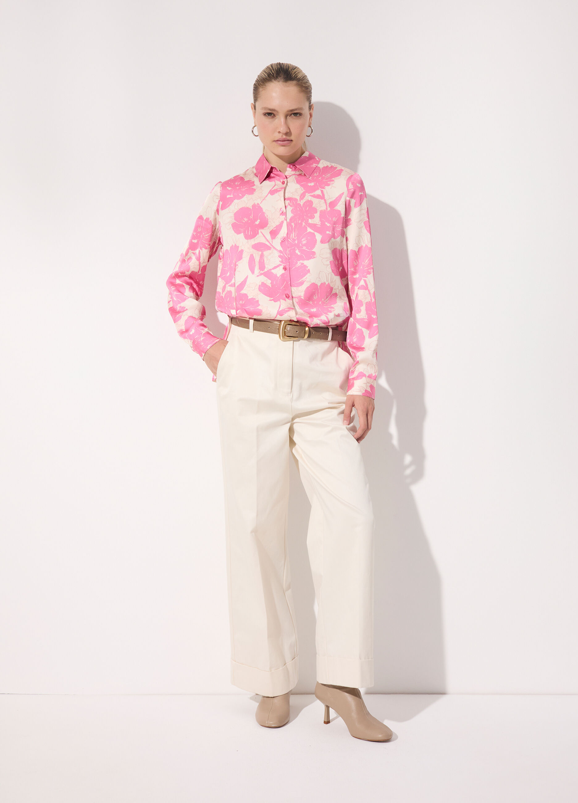 Camicia in viscosa satin con stampa floreale donna_0