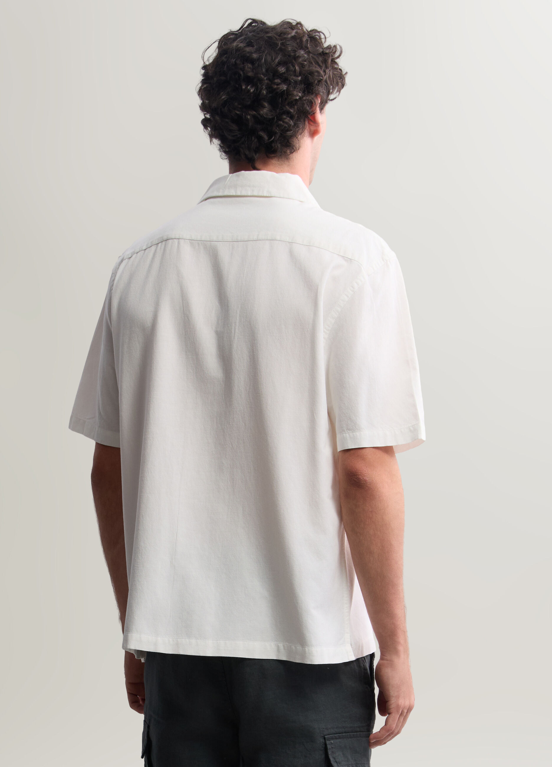 Camicia a maniche corte in viscosa, cotone e lino uomo_1