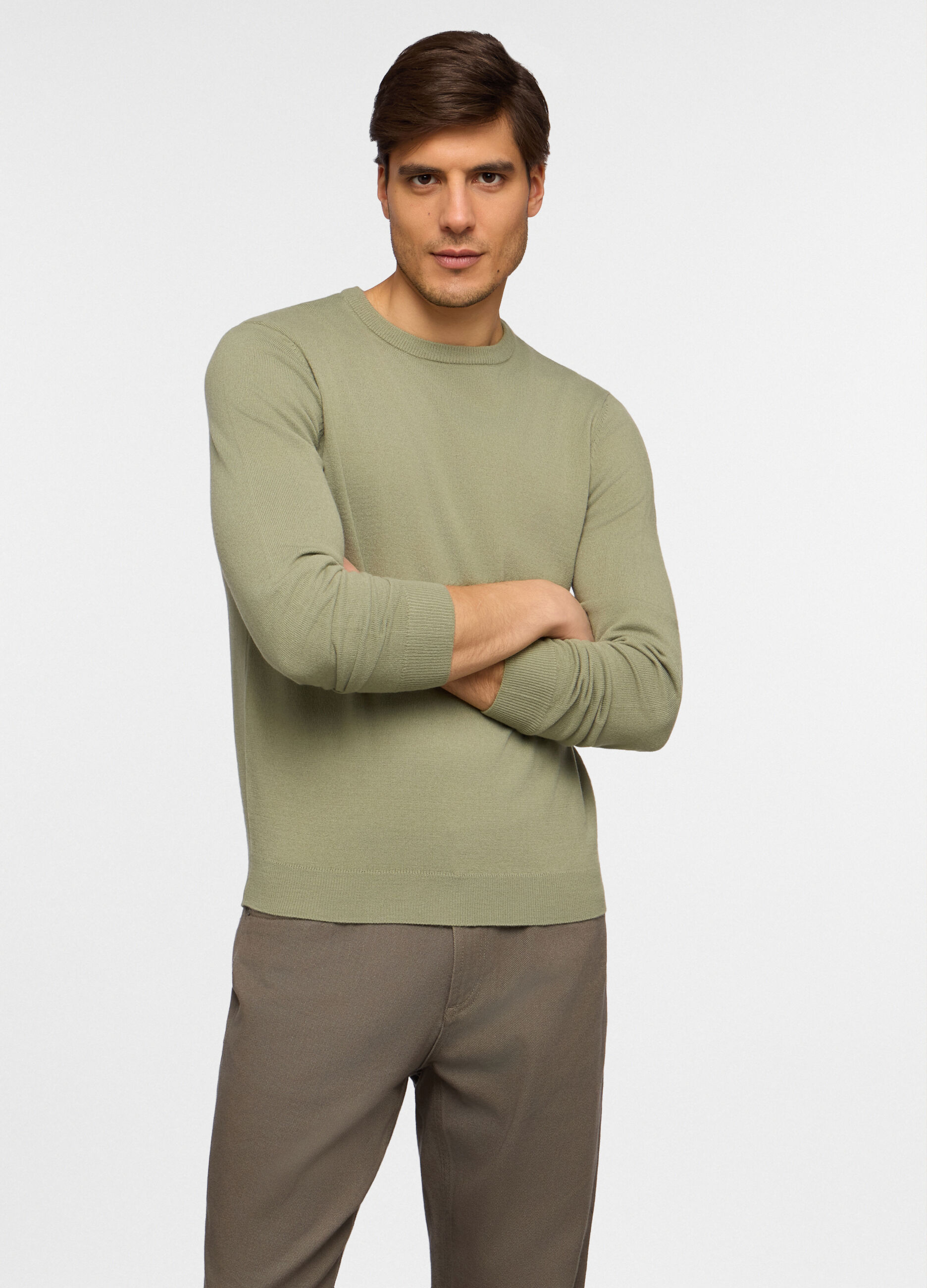 Maglione girocollo in maglia rasata uomo_0