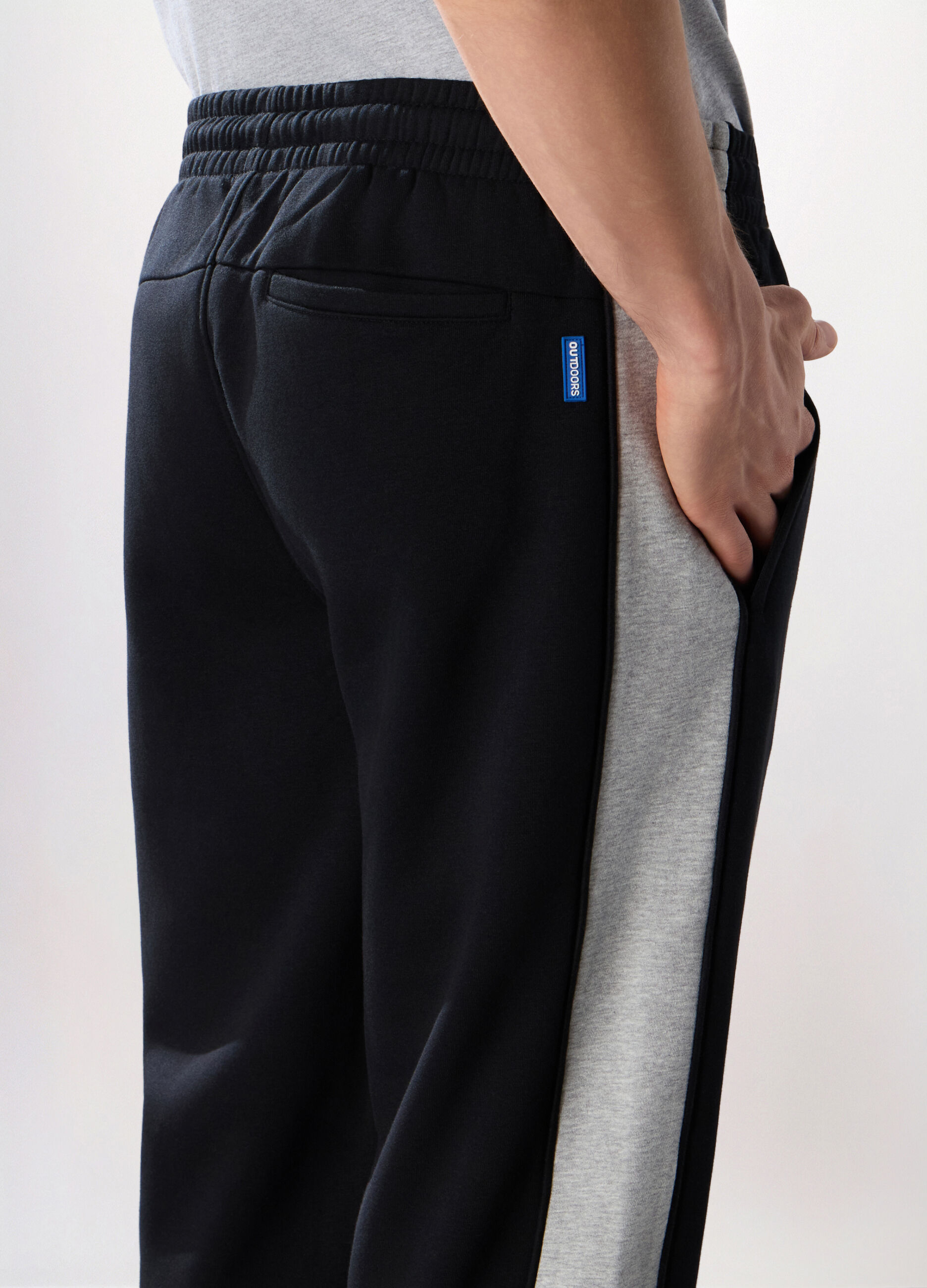 Jogger bicolore in misto cotone uomo_2