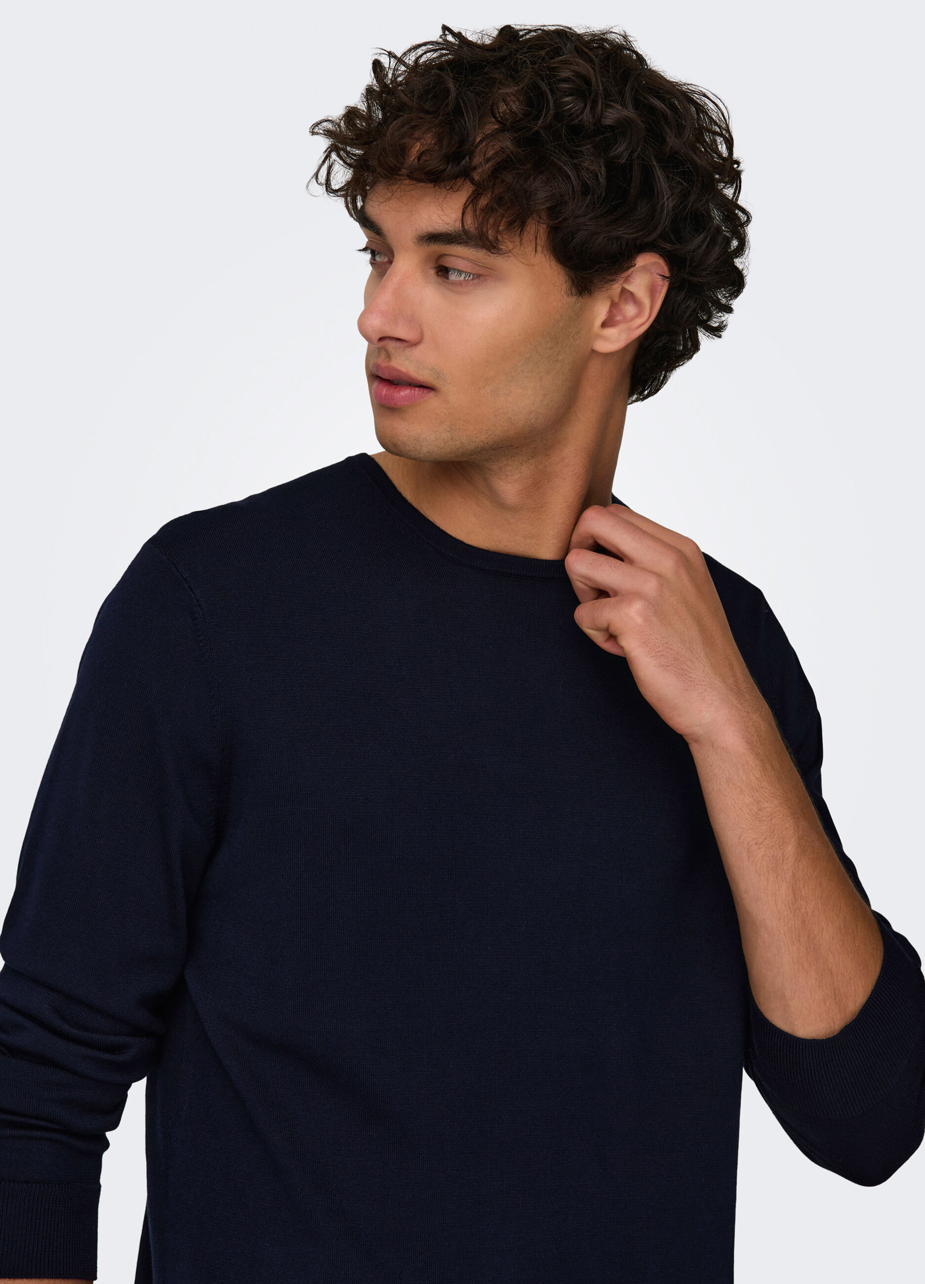 Maglione girocollo a maglia rasata uomo_3