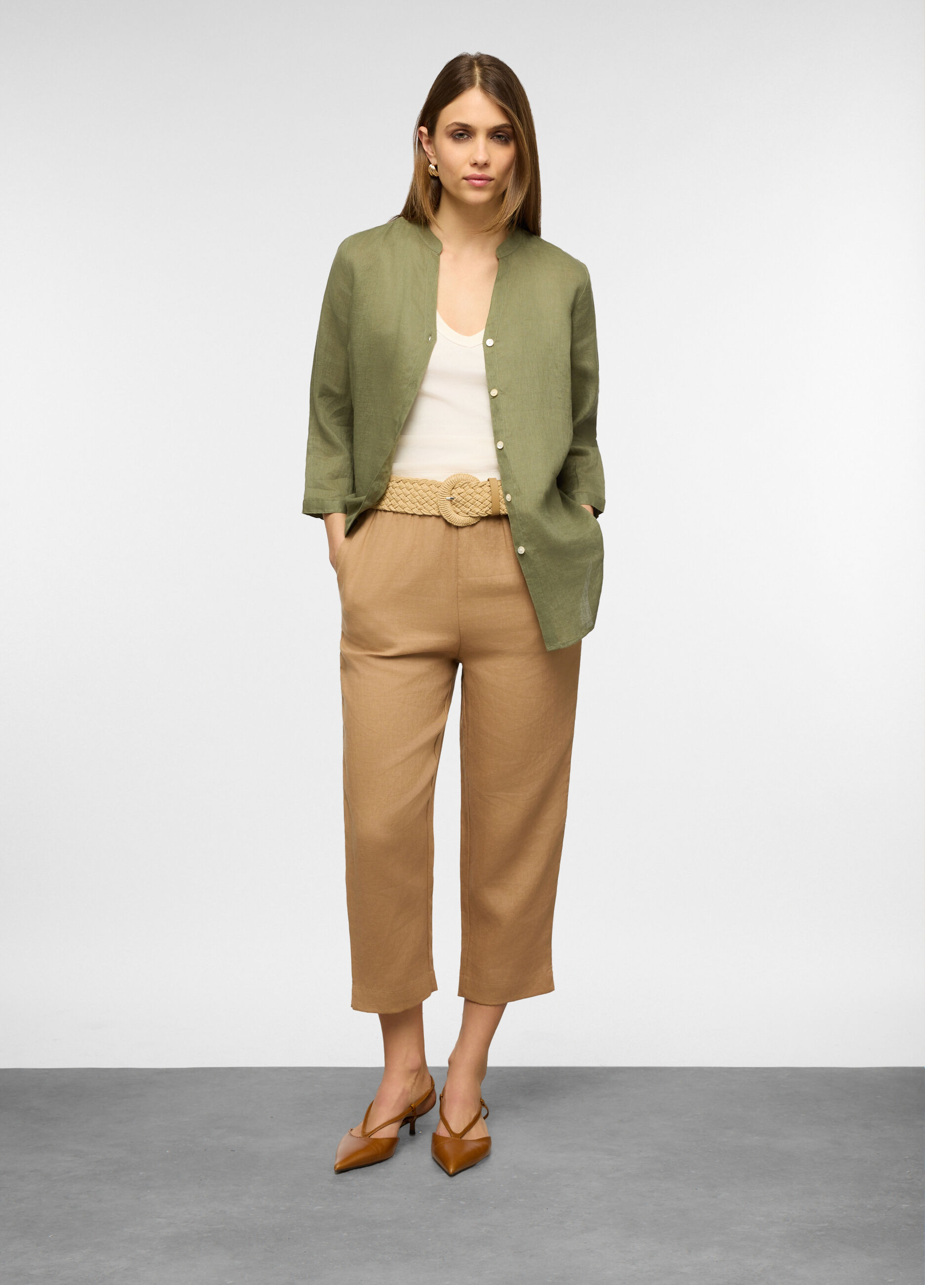 Camicia fit regular con collo coreano in puro lino donna_0