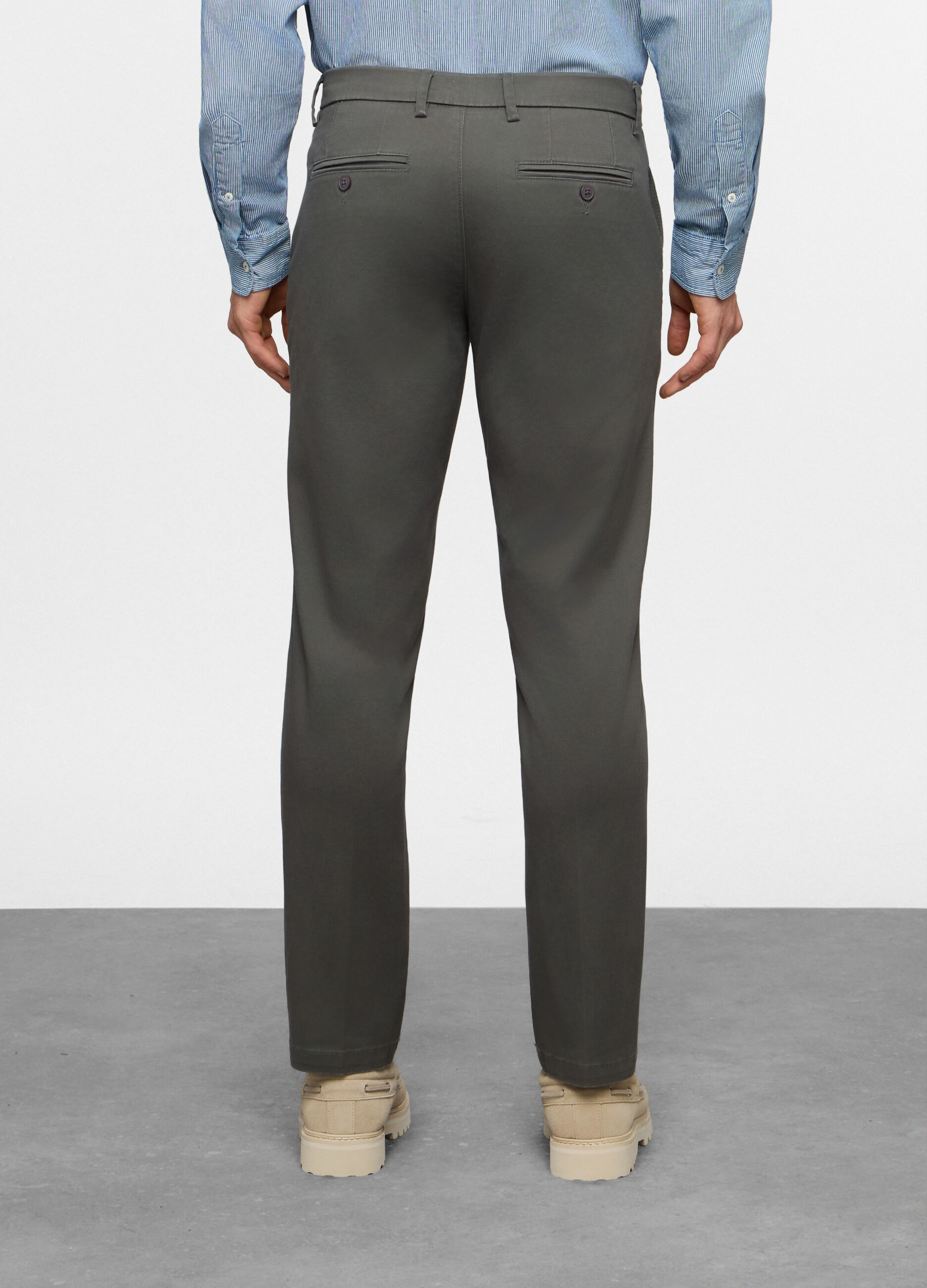 Pantaloni chino slim fit in cotone stretch uomo_1