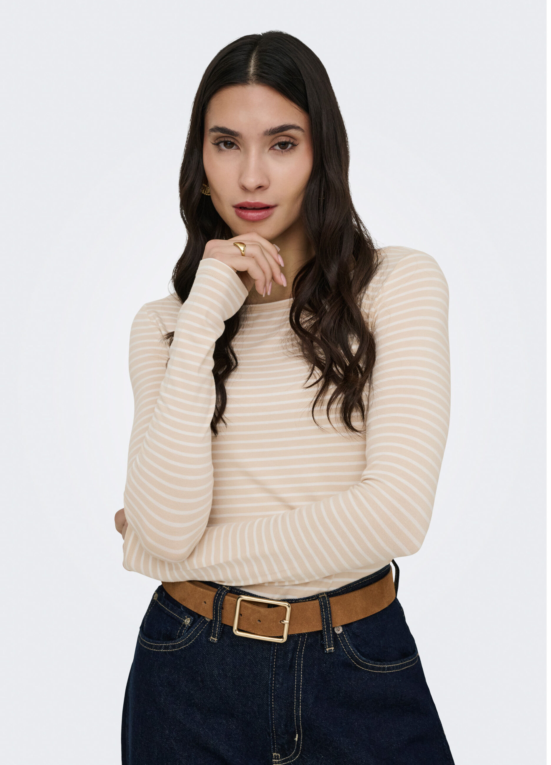 Top regular fit con scollo a barca_3
