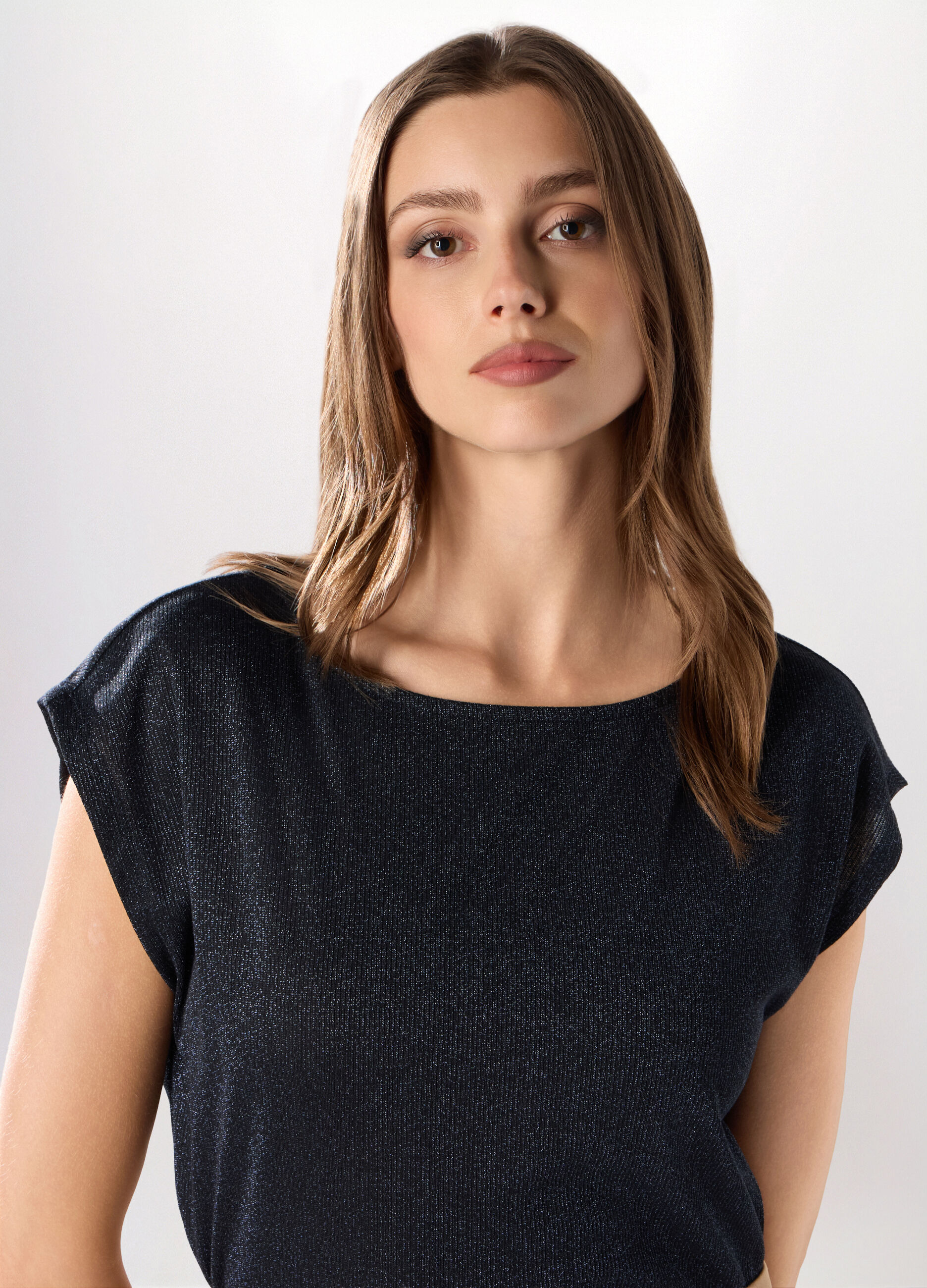 Top con lavorazione in filo lurex donna_2
