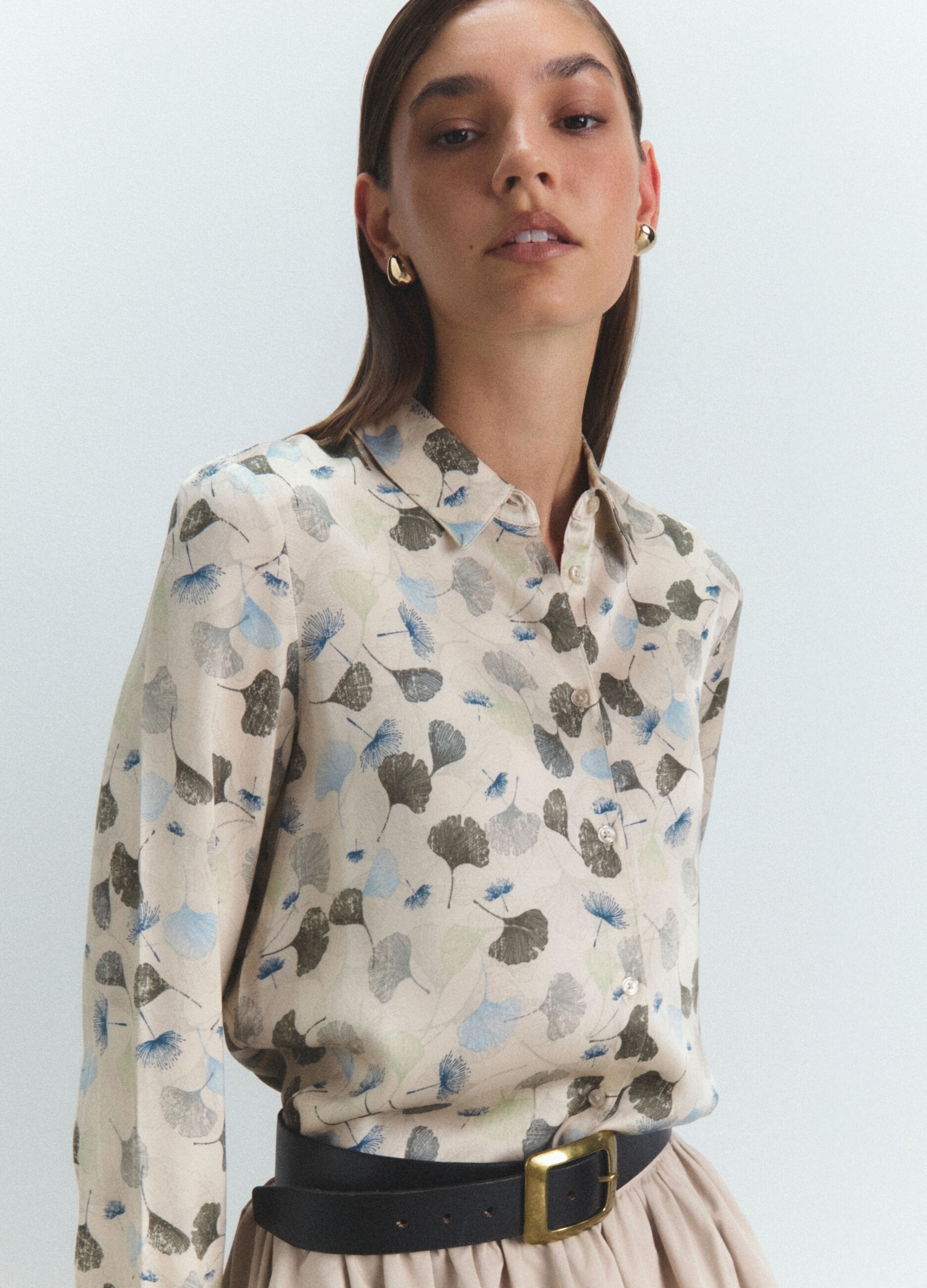 Camicia Fit Regular con colletto alla francese in raso di pura viscosa donna_4