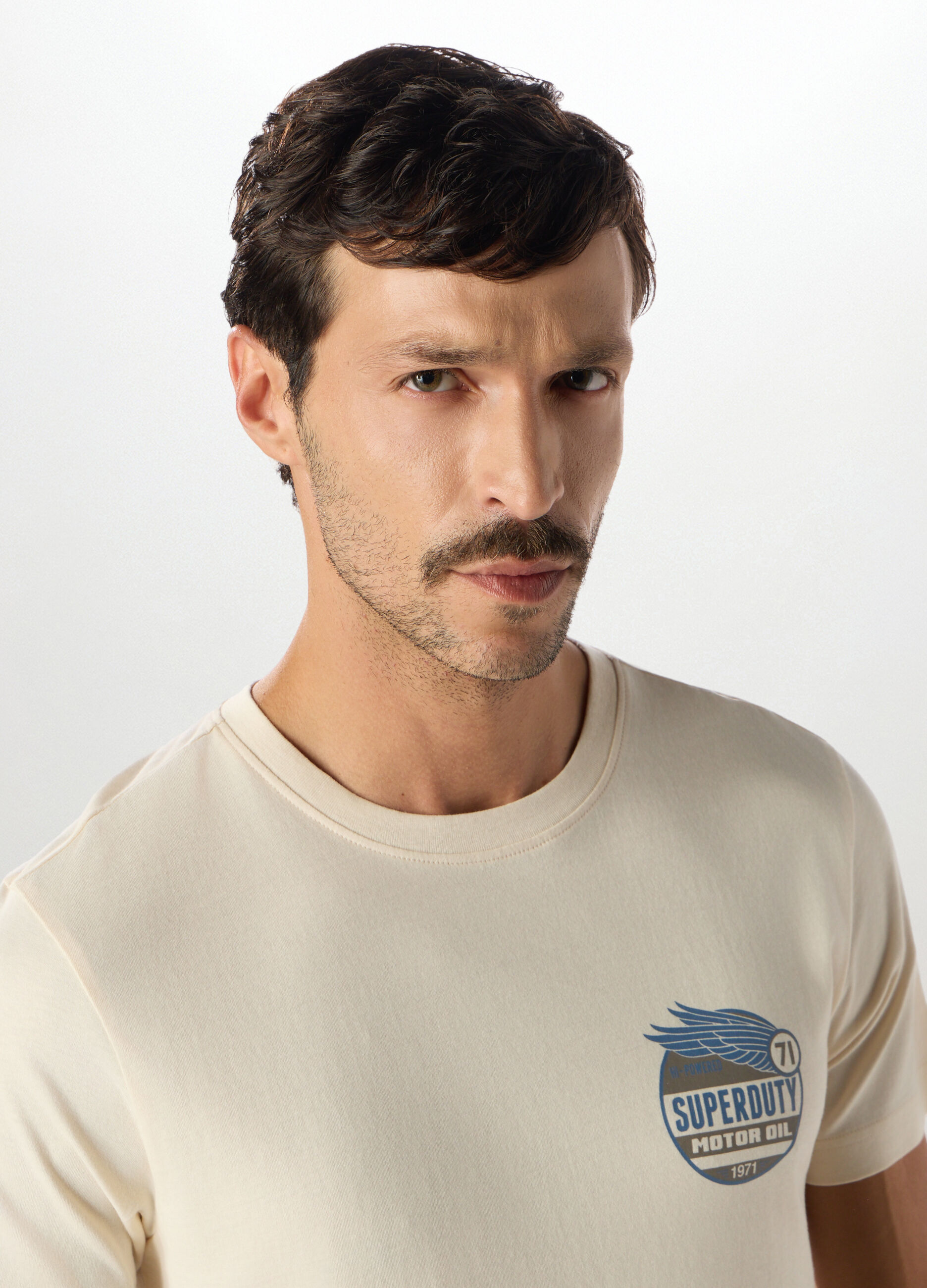 T-shirt a maniche corte con stampa uomo_2