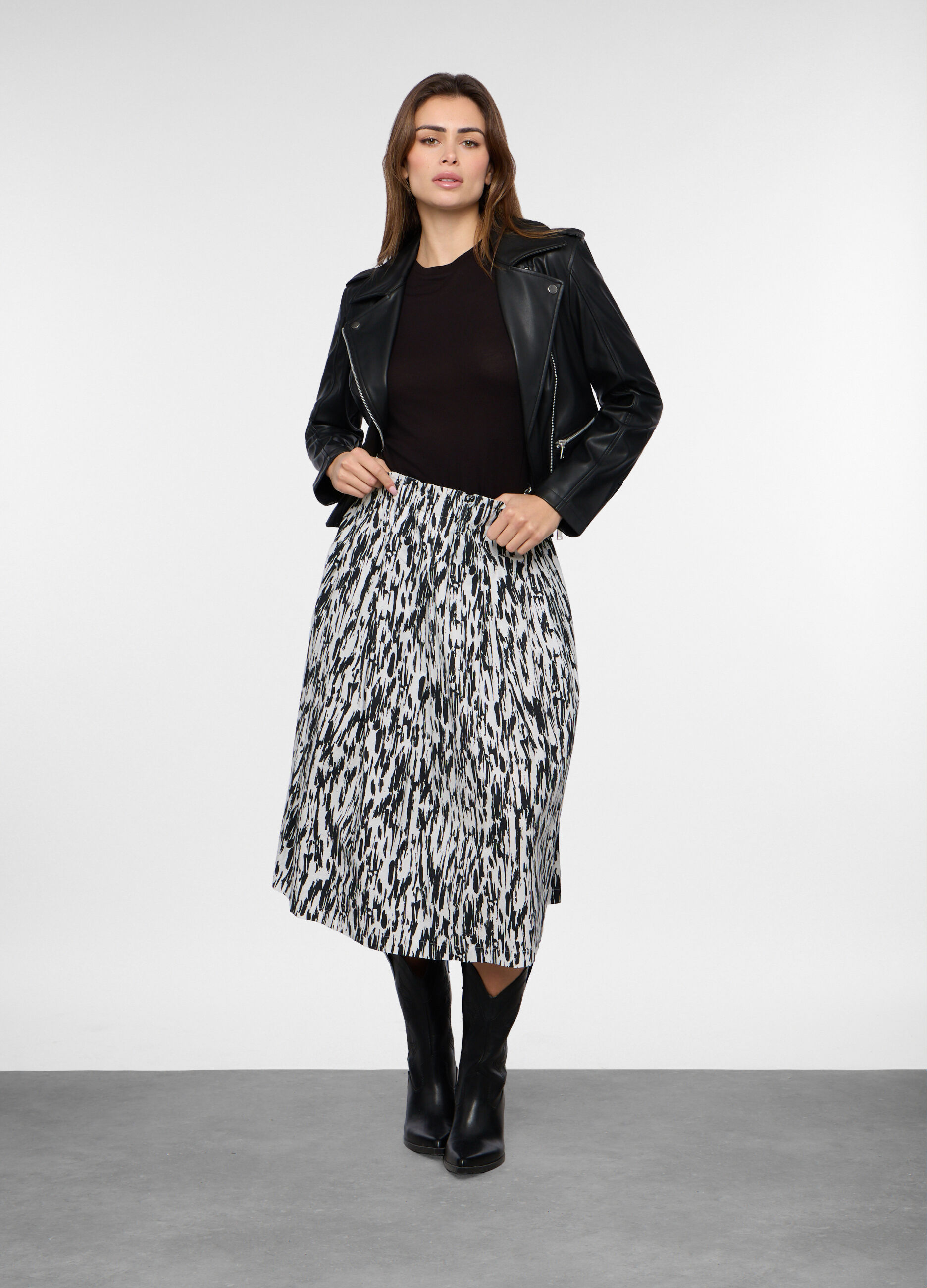 Giacca in eco pelle donna_0