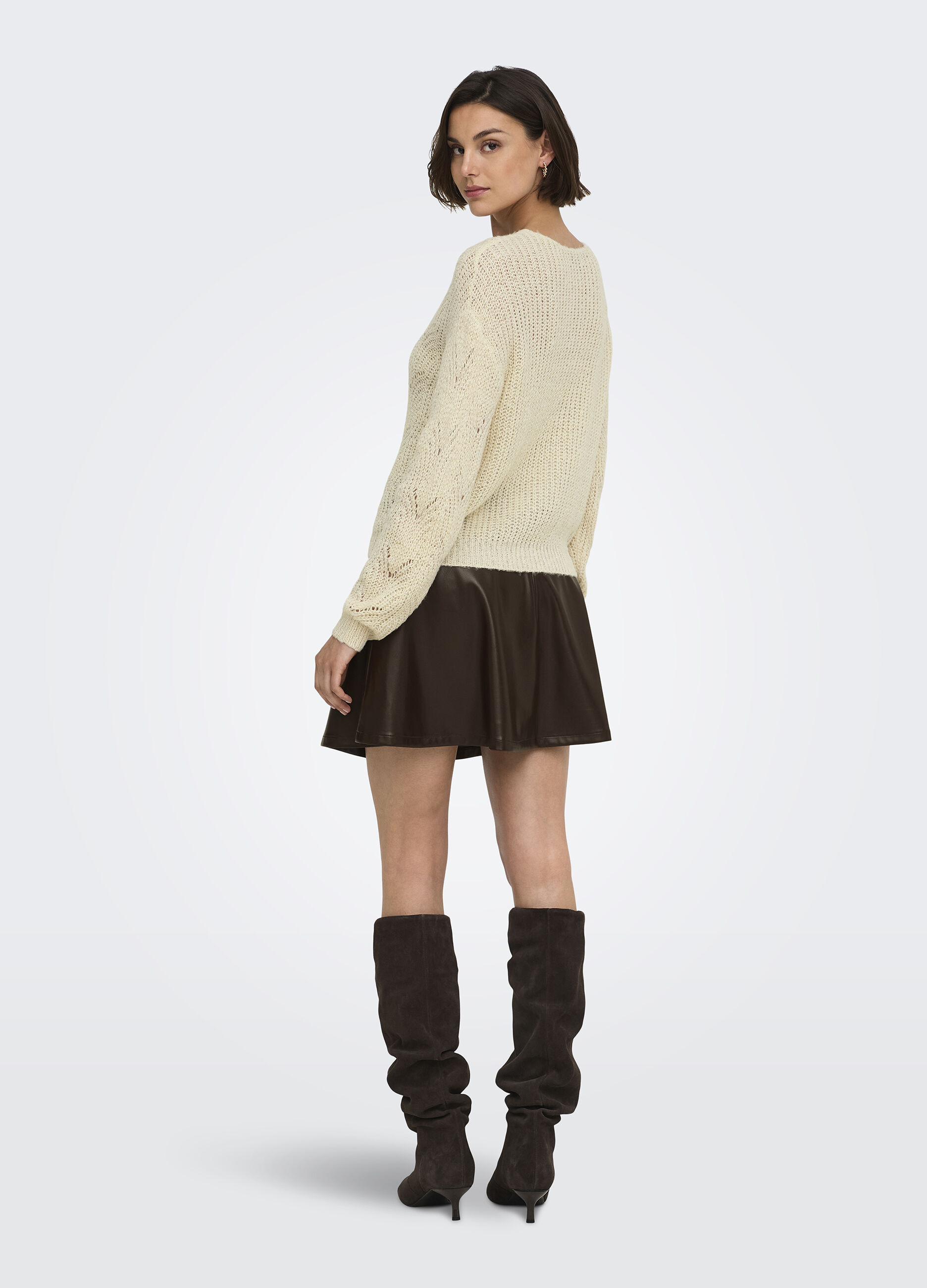 Pullover con scollo a V_2