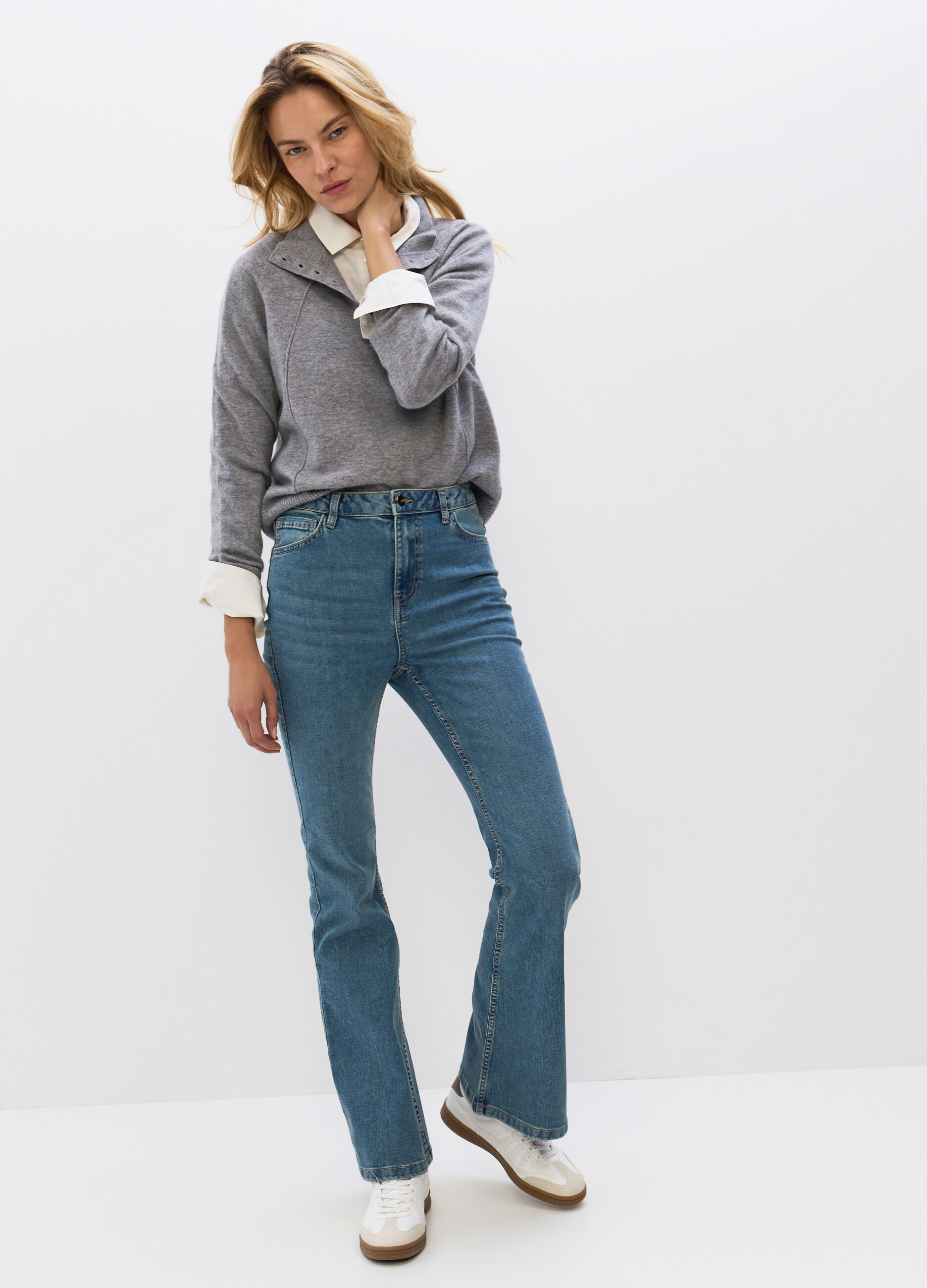 Pantaloni Flare Fit in denim stretch misto cotone donna_0