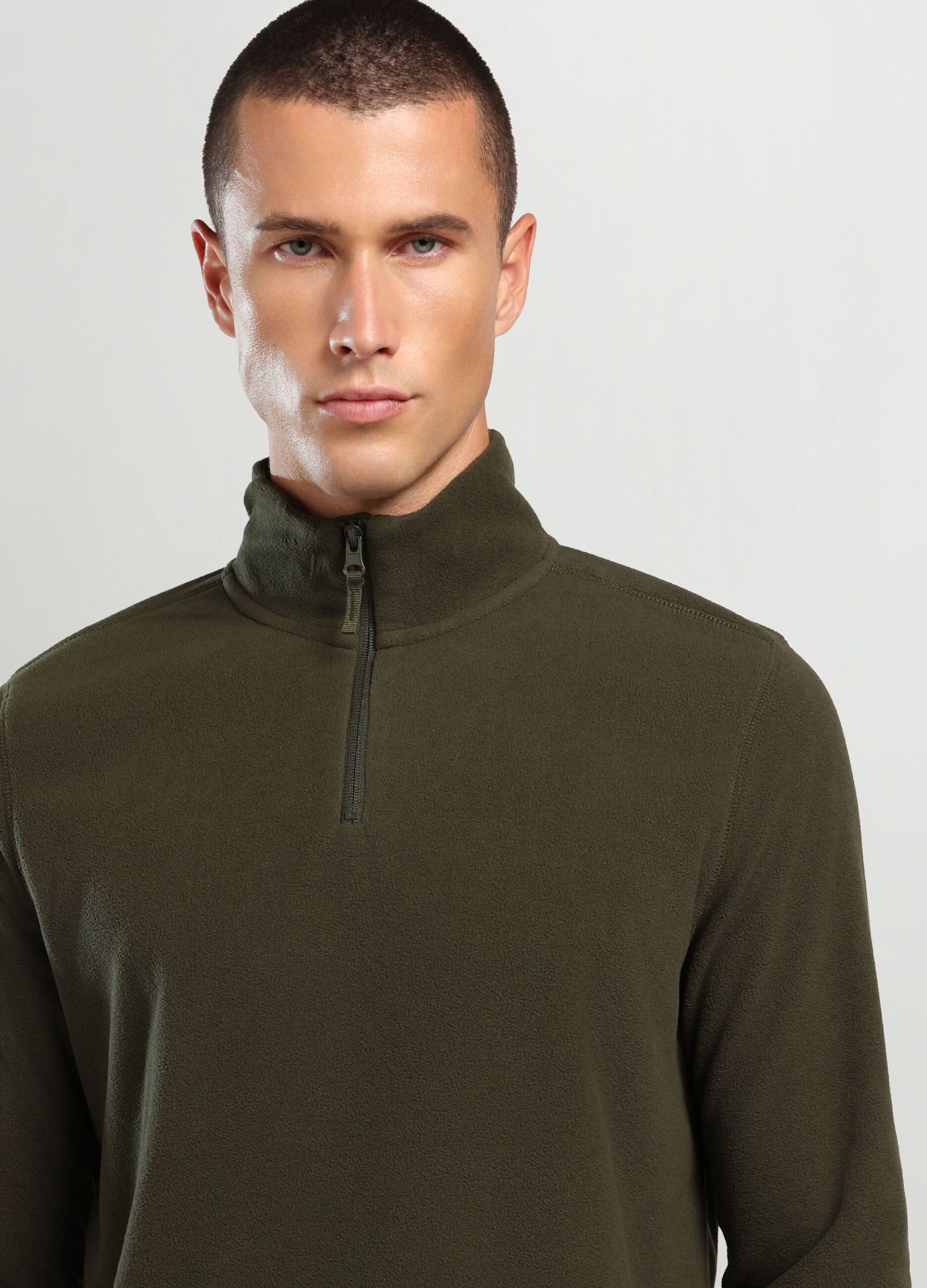 Felpa a collo alto con mezza zip uomo_2