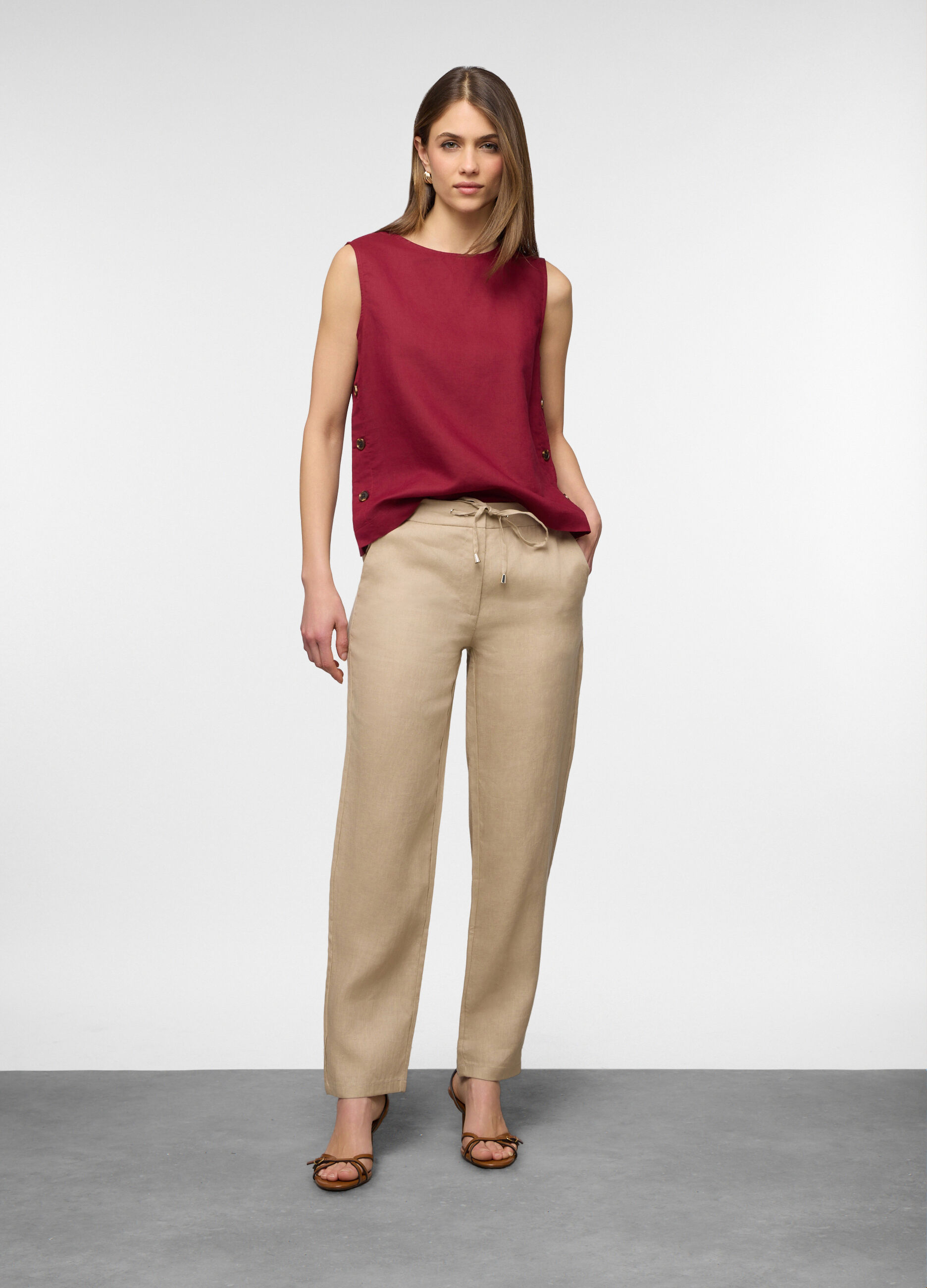 Pantaloni fit regular in puro lino donna_0