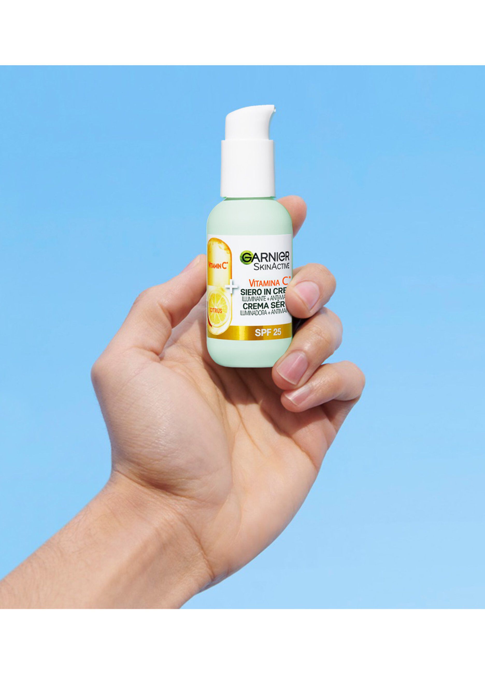 Garnier SkinActive, Siero in Crema Vitamina C, Illuminante 2 in 1 con Siero Vitamina C + Crema Idratante SPF25, Anti-Macchie, 50ml.