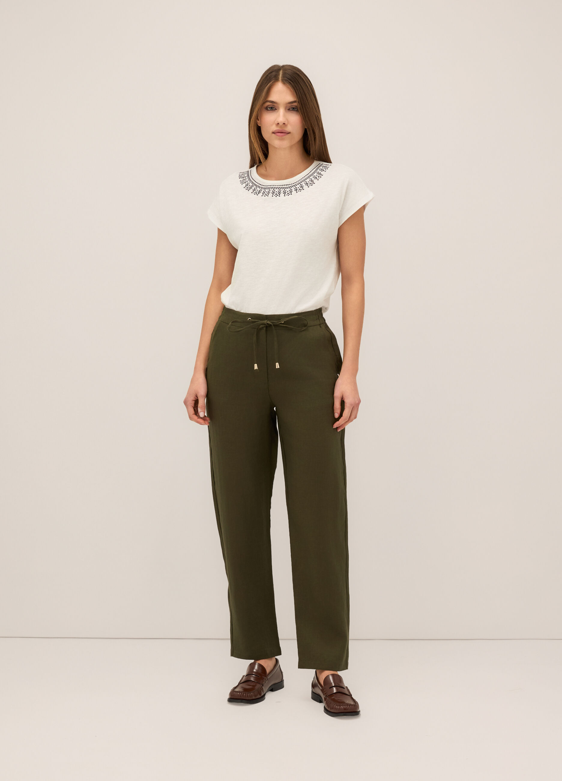 Pantaloni in puro lino donna_0