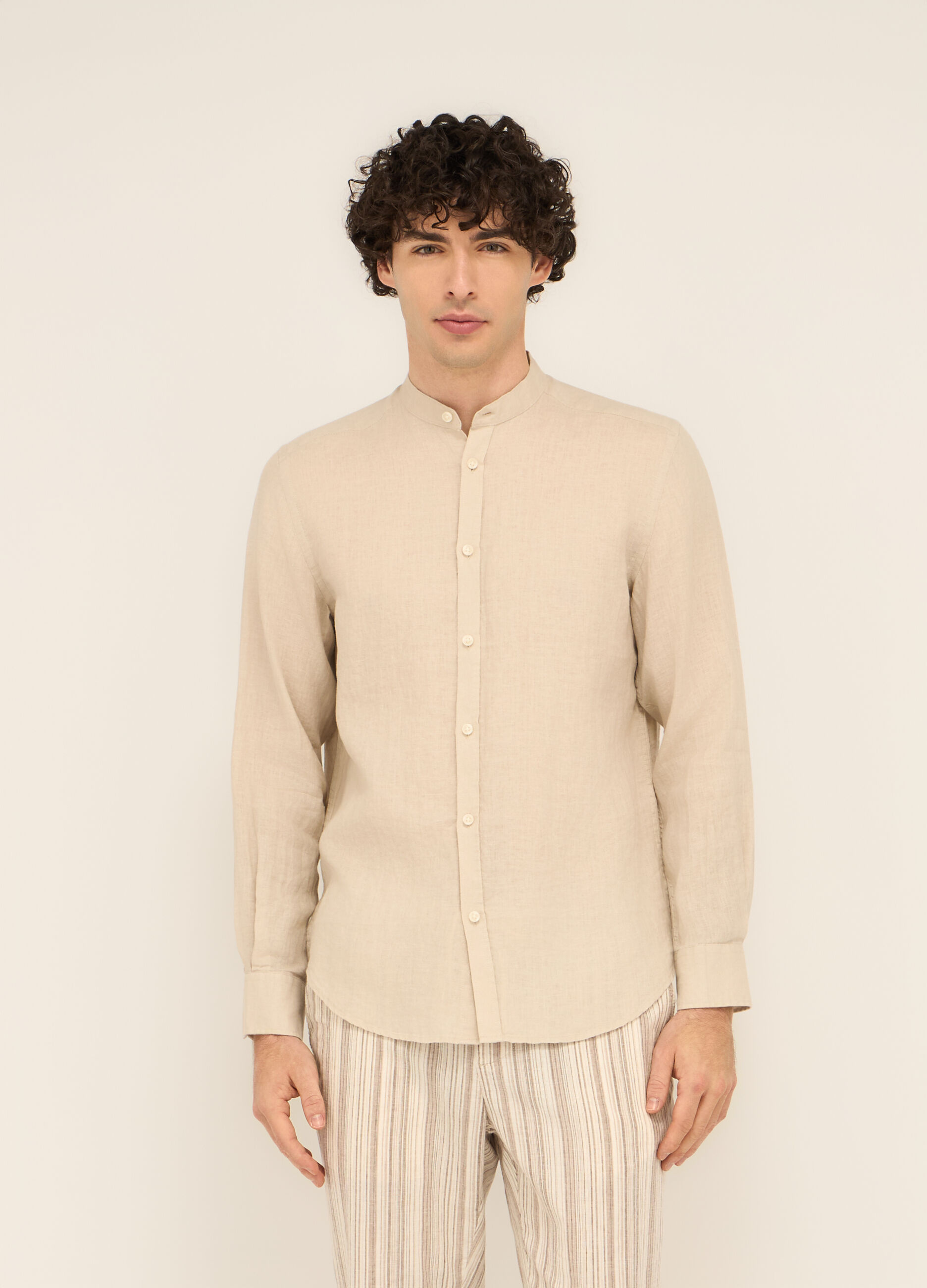 Camicia colletto coreano in puro lino uomo_0