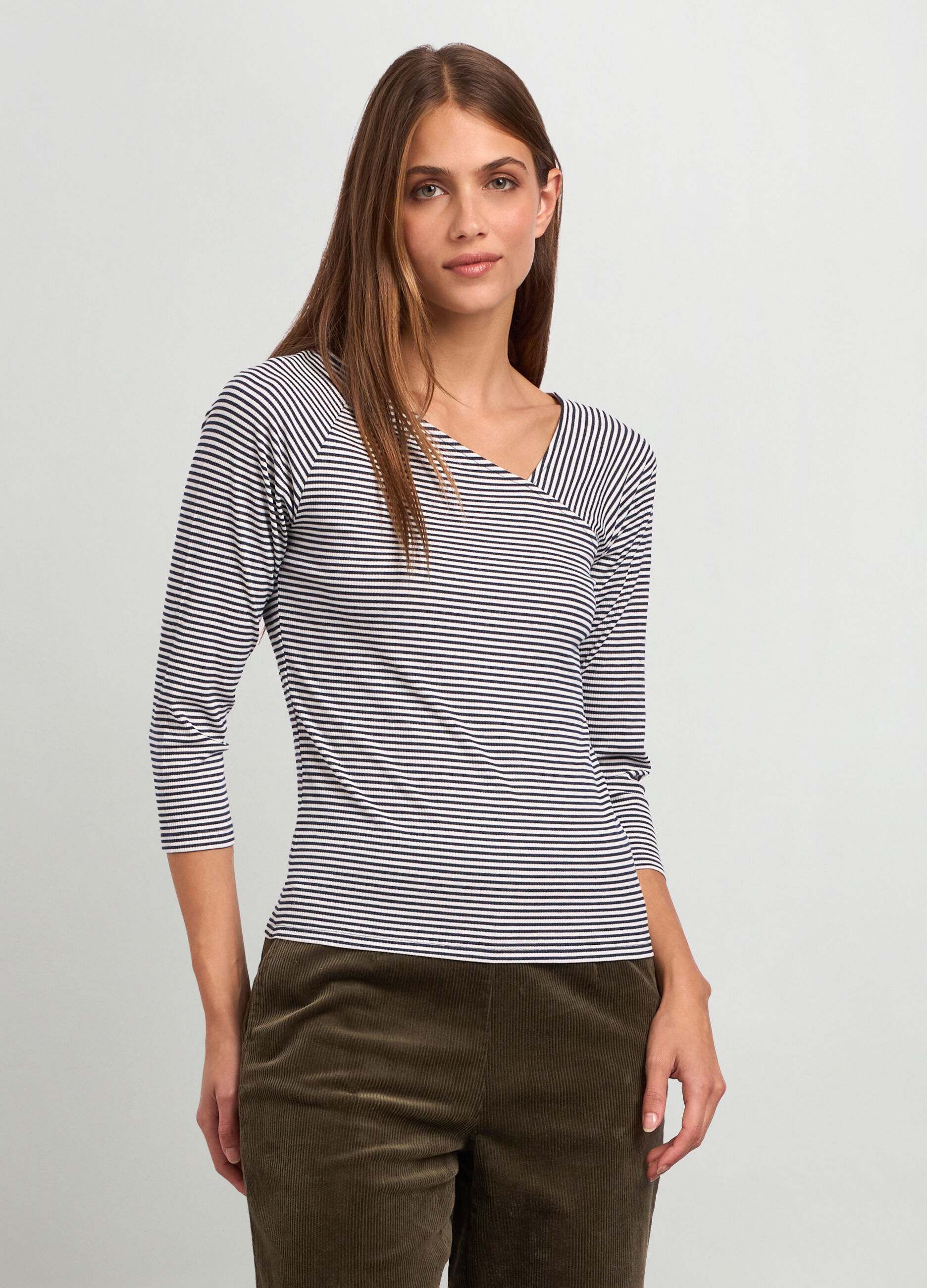 T-shirt in costina a righe con maniche a 3/4 donna_0