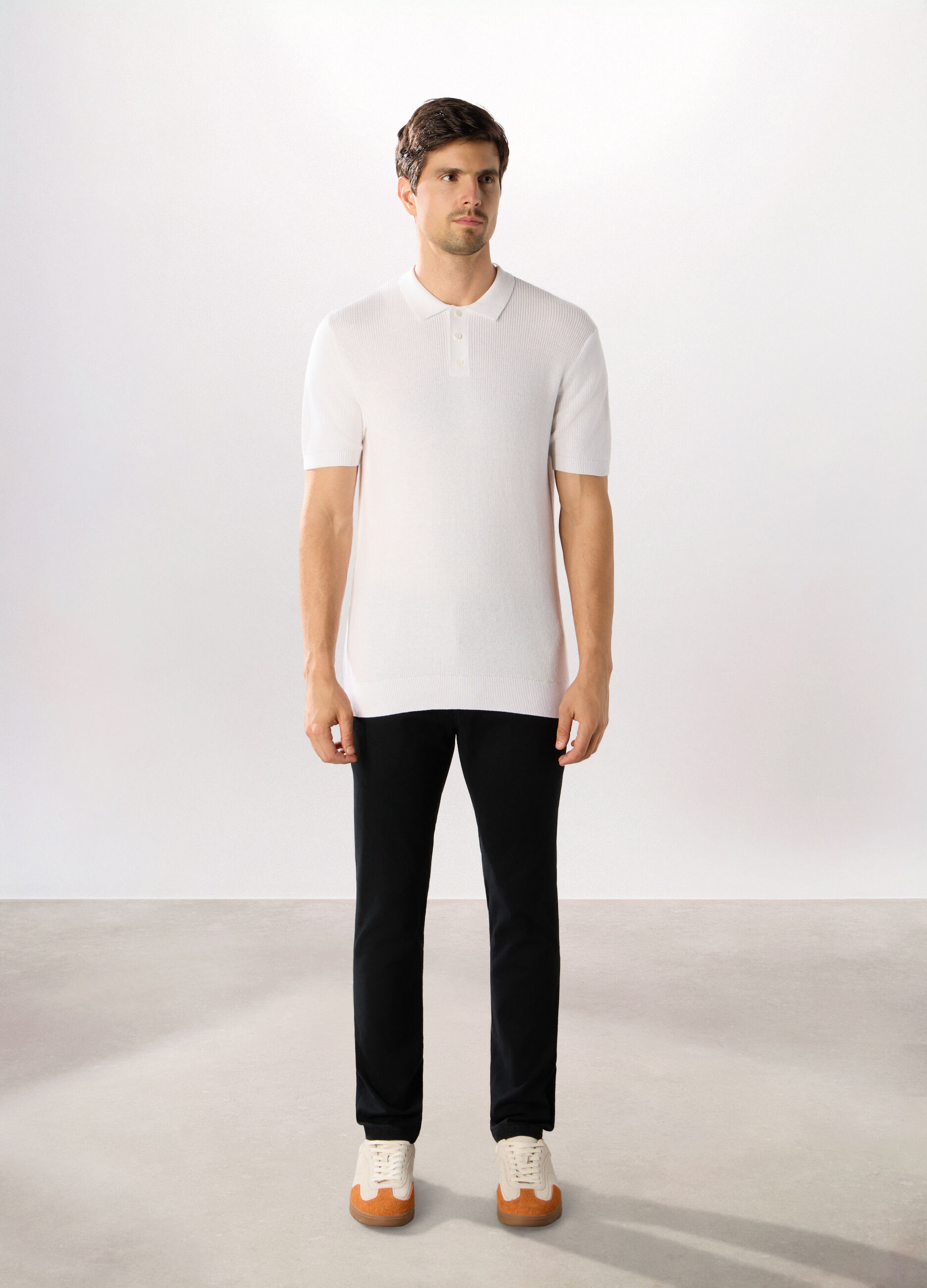 Pantaloni chino slim fit in cotone stretch uomo_0