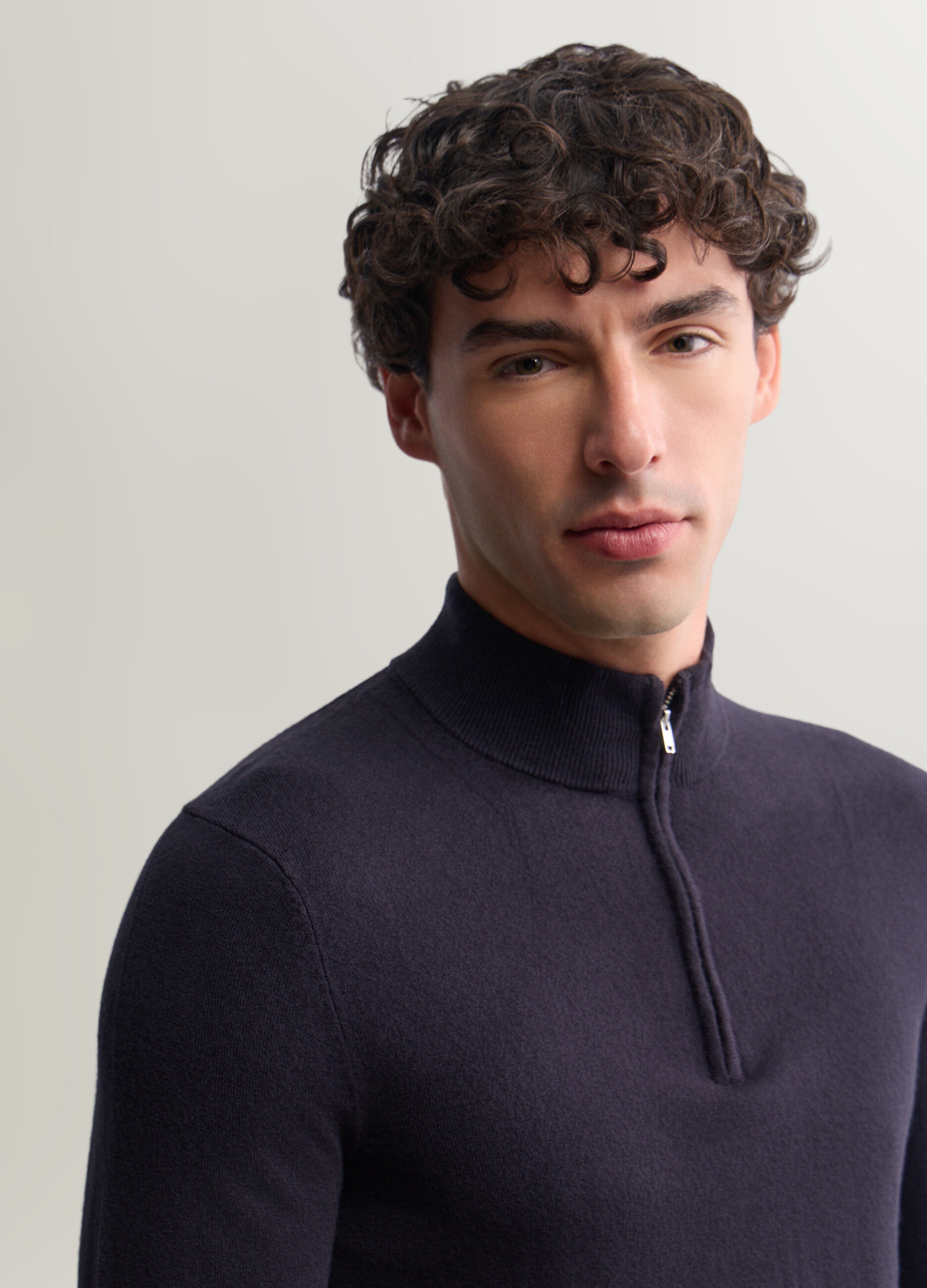 Maglione con mezza zip in maglia rasata uomo_2