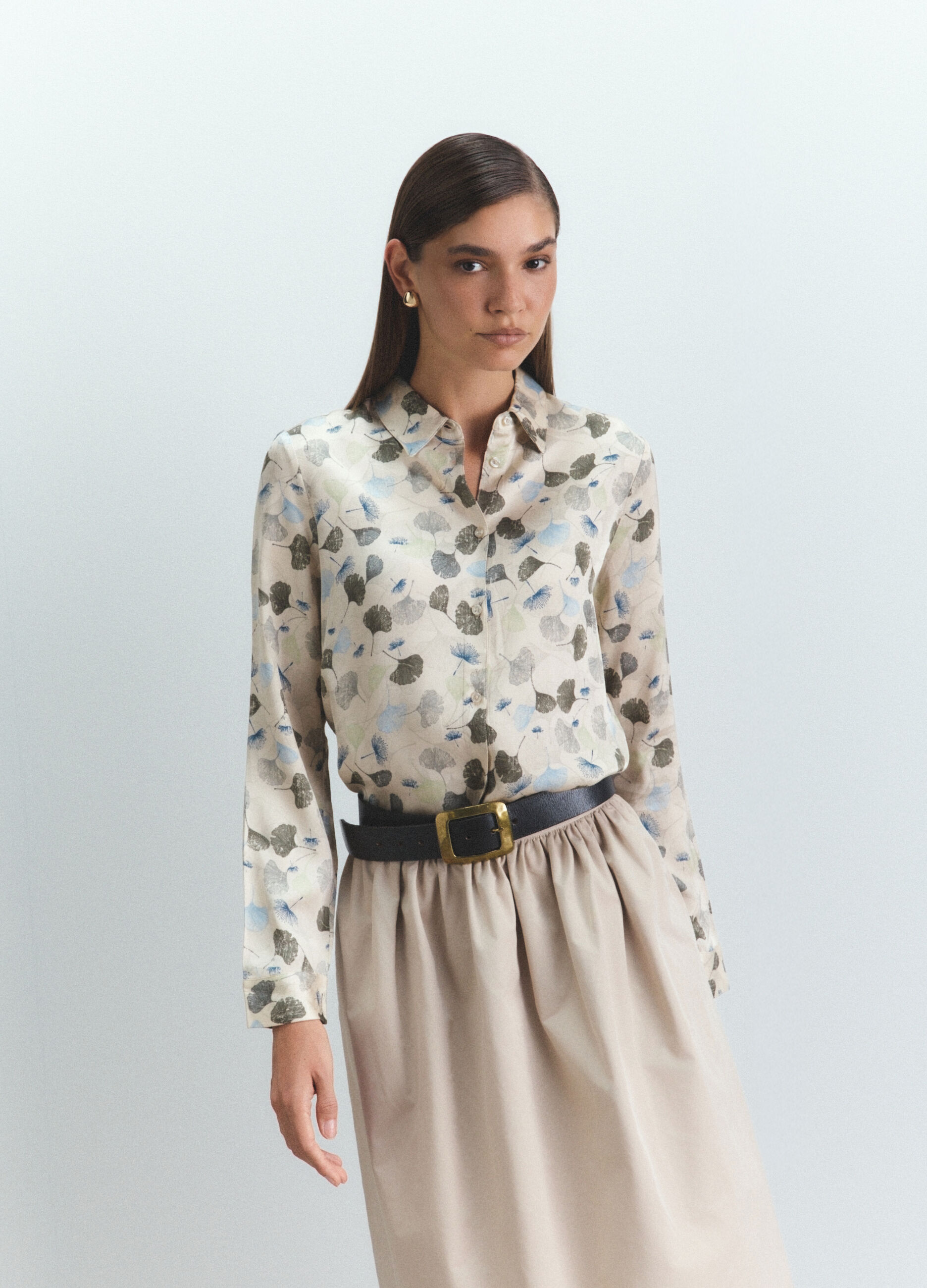 Camicia Fit Regular con colletto alla francese in raso di pura viscosa donna_1