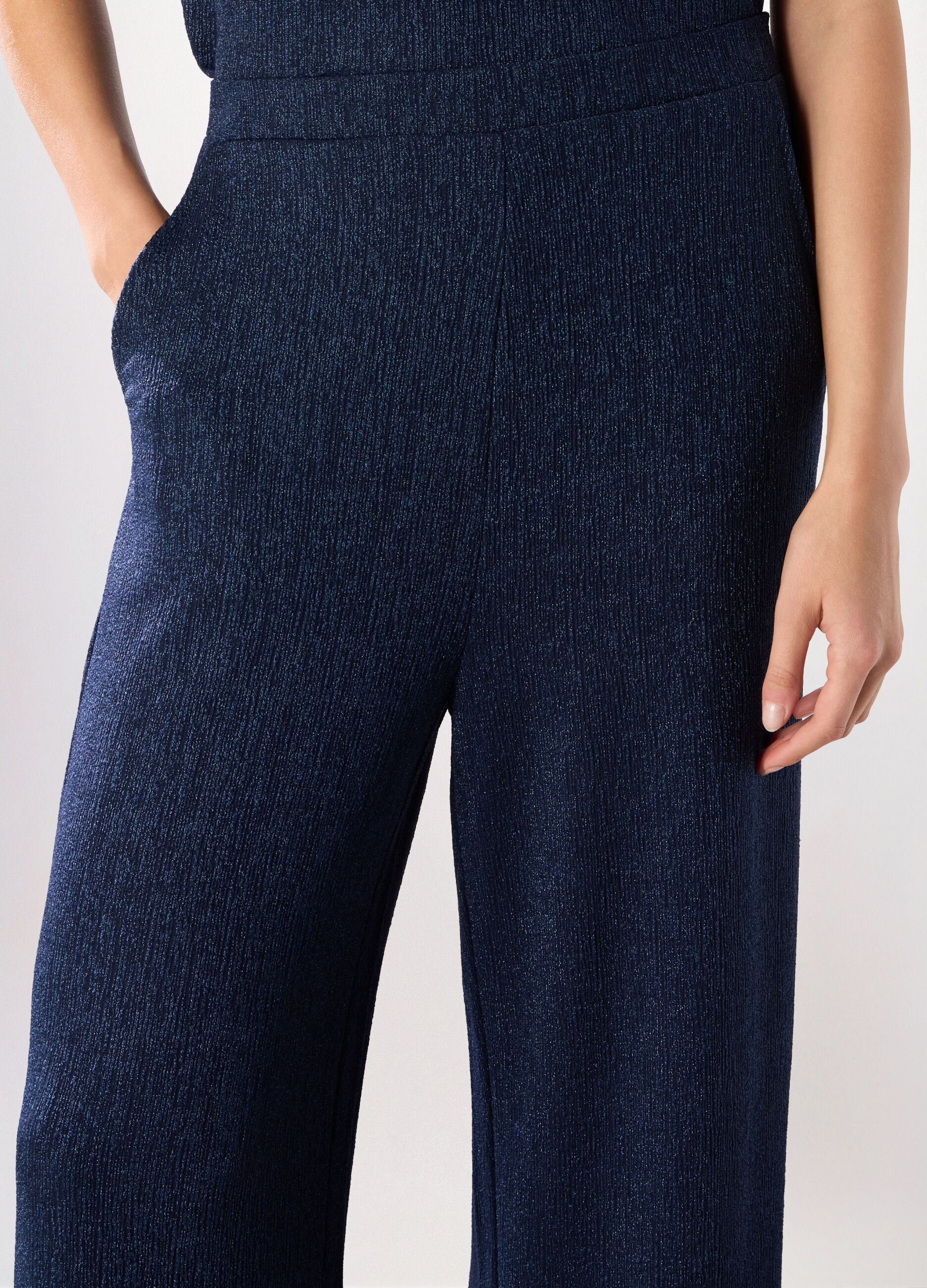 Pantalone palazzo in crinkle e di filo lurex donna_2
