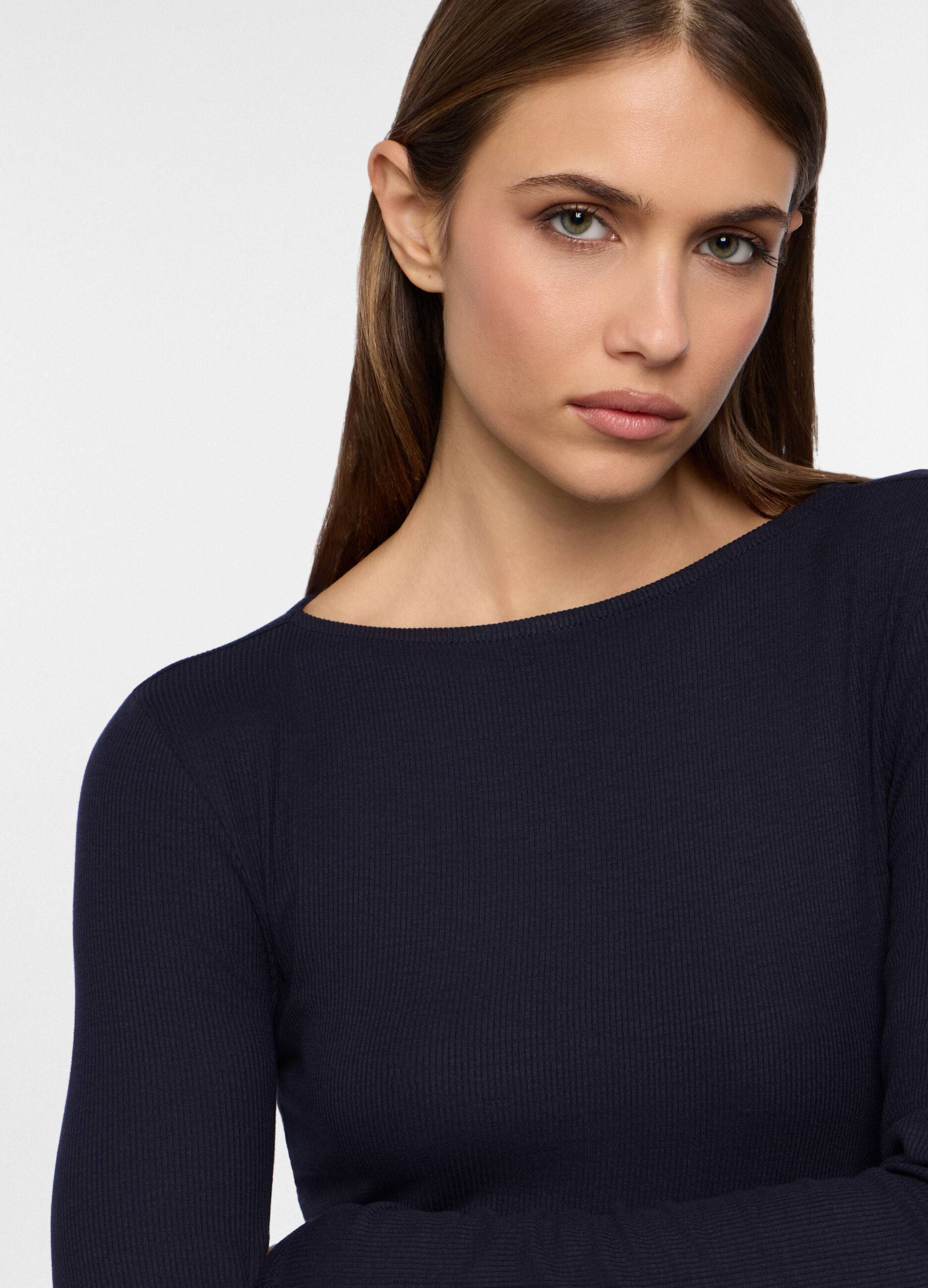 T-shirt con scollo a barchetta stretch donna_2