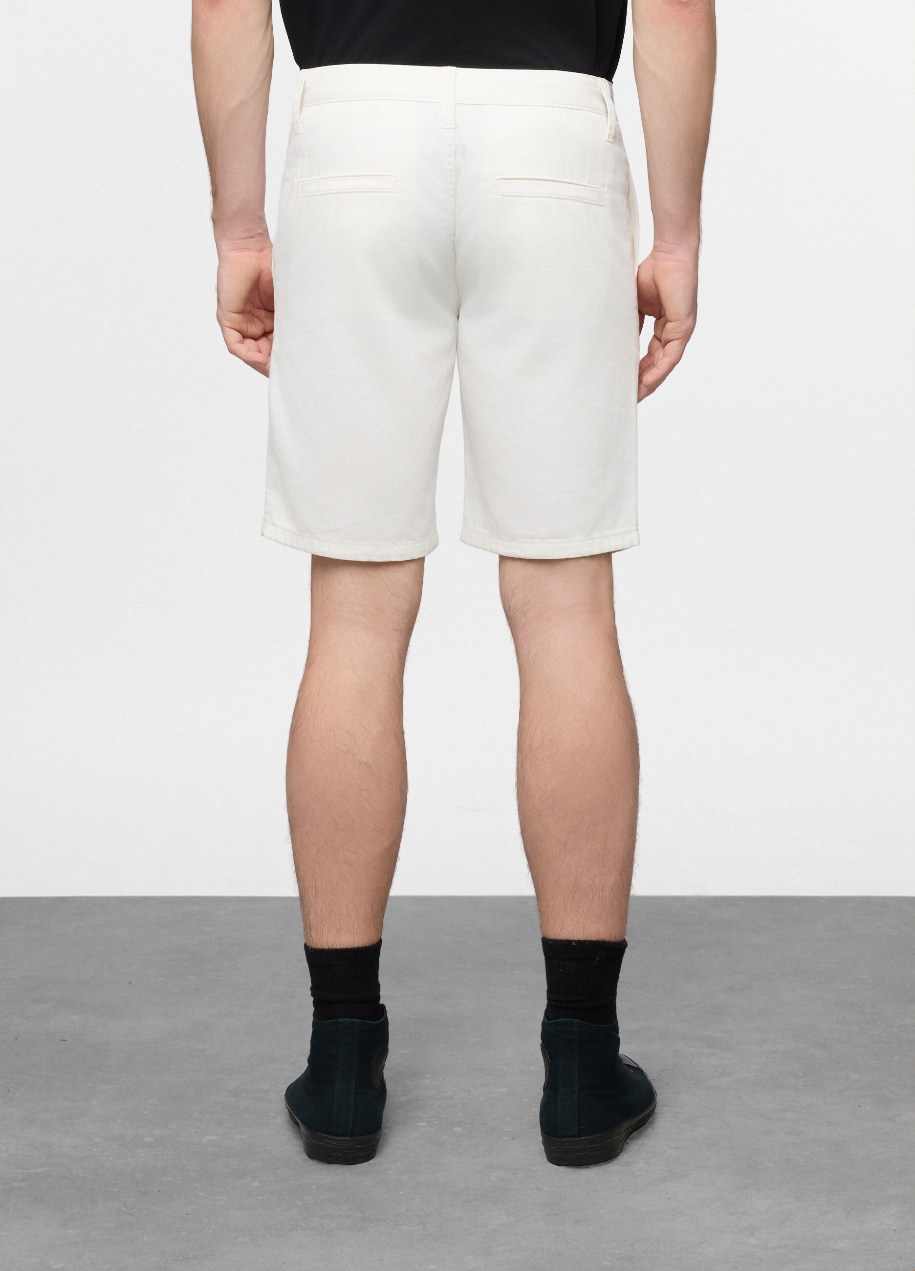 Jeans bermuda in cotone e lyocell uomo_2
