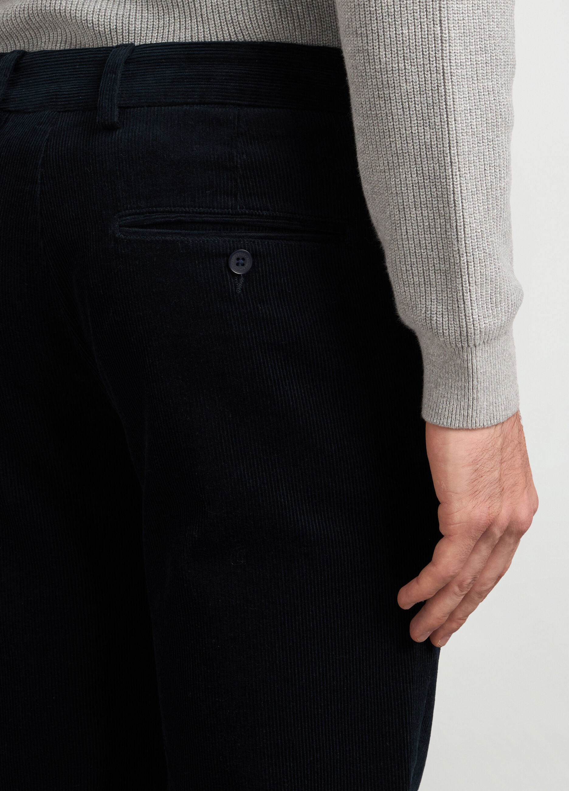 Pantaloni chino regular fit in velluto a coste uomo_2