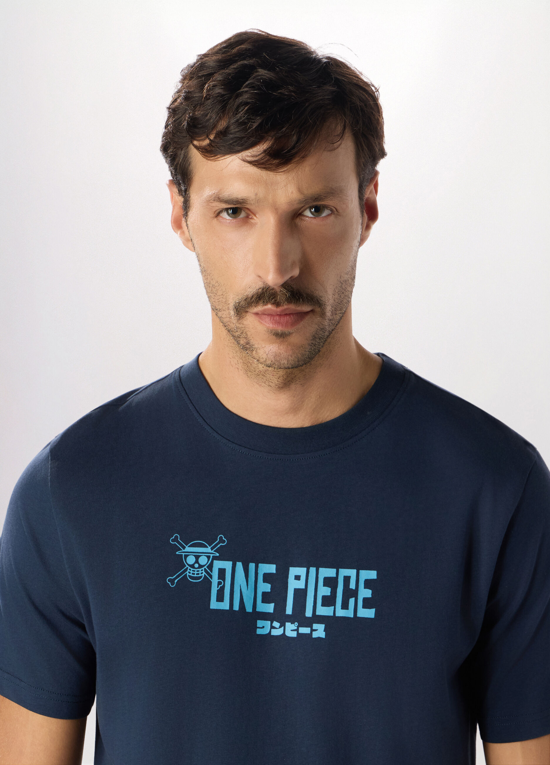 T-shirt girocollo con stampa One Piece in cotone uomo_2
