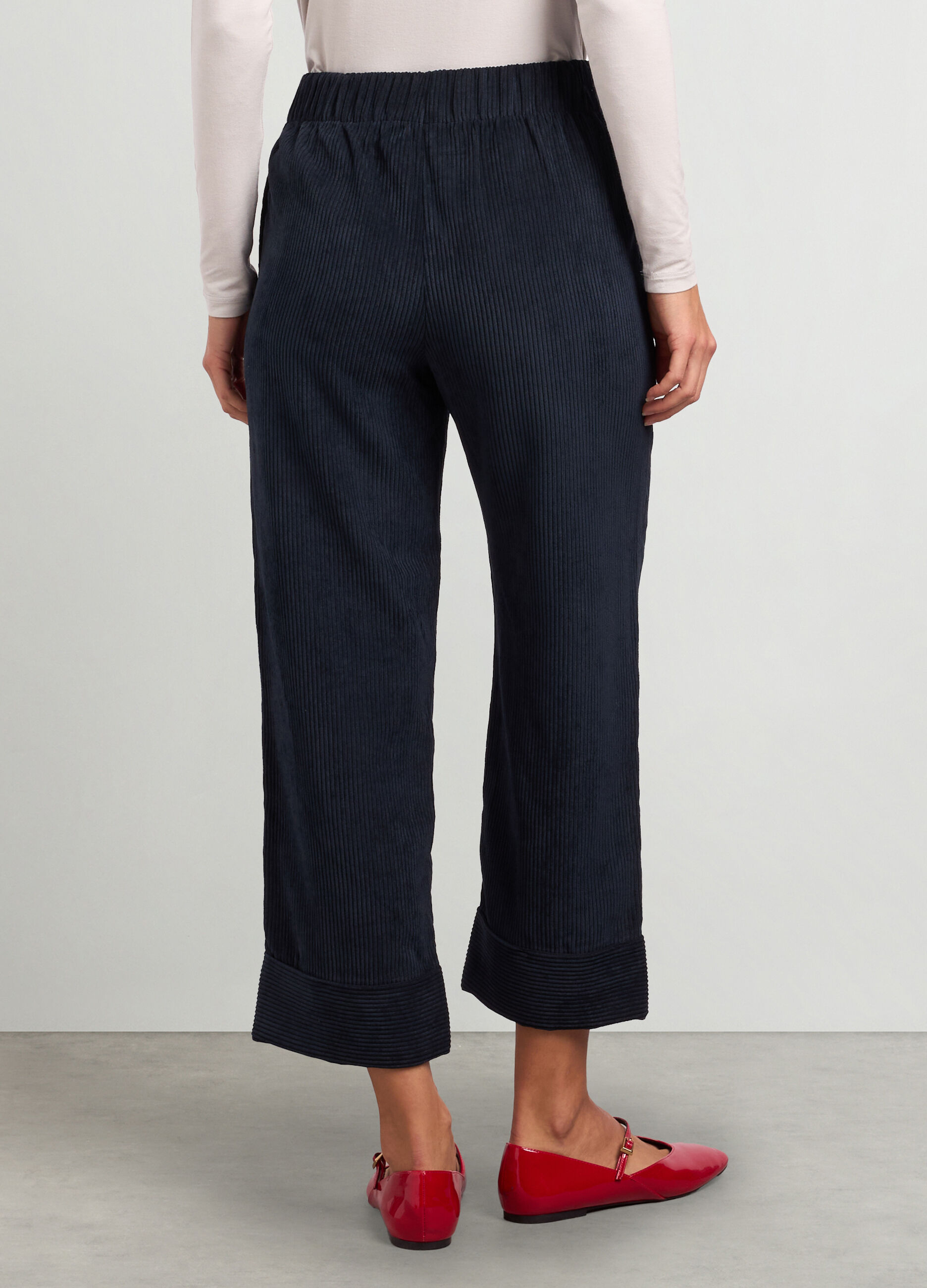 Pantaloni cropped in velluto a costine donna_1