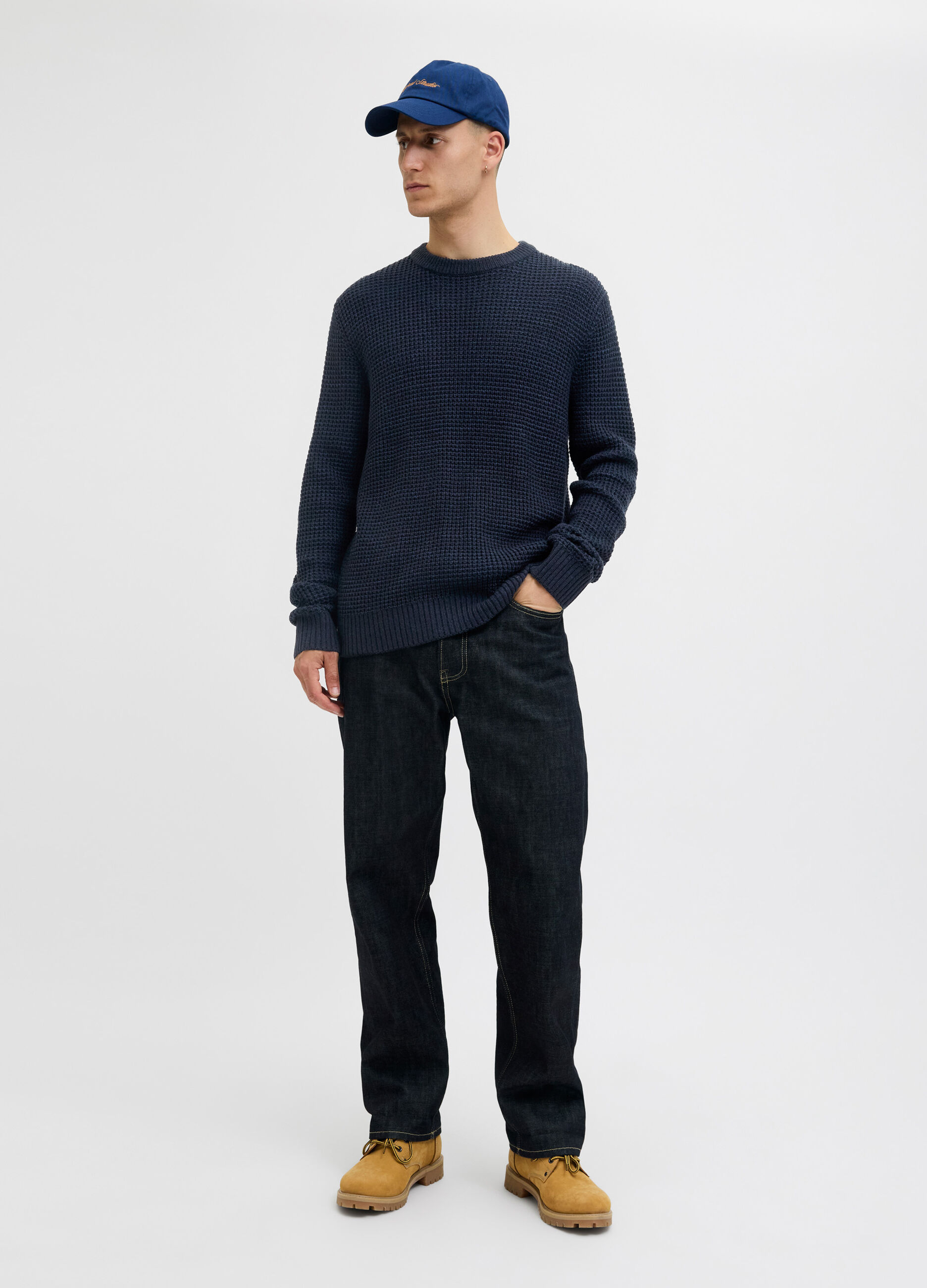 Maglione con lavorazione in rilievo uomo_2