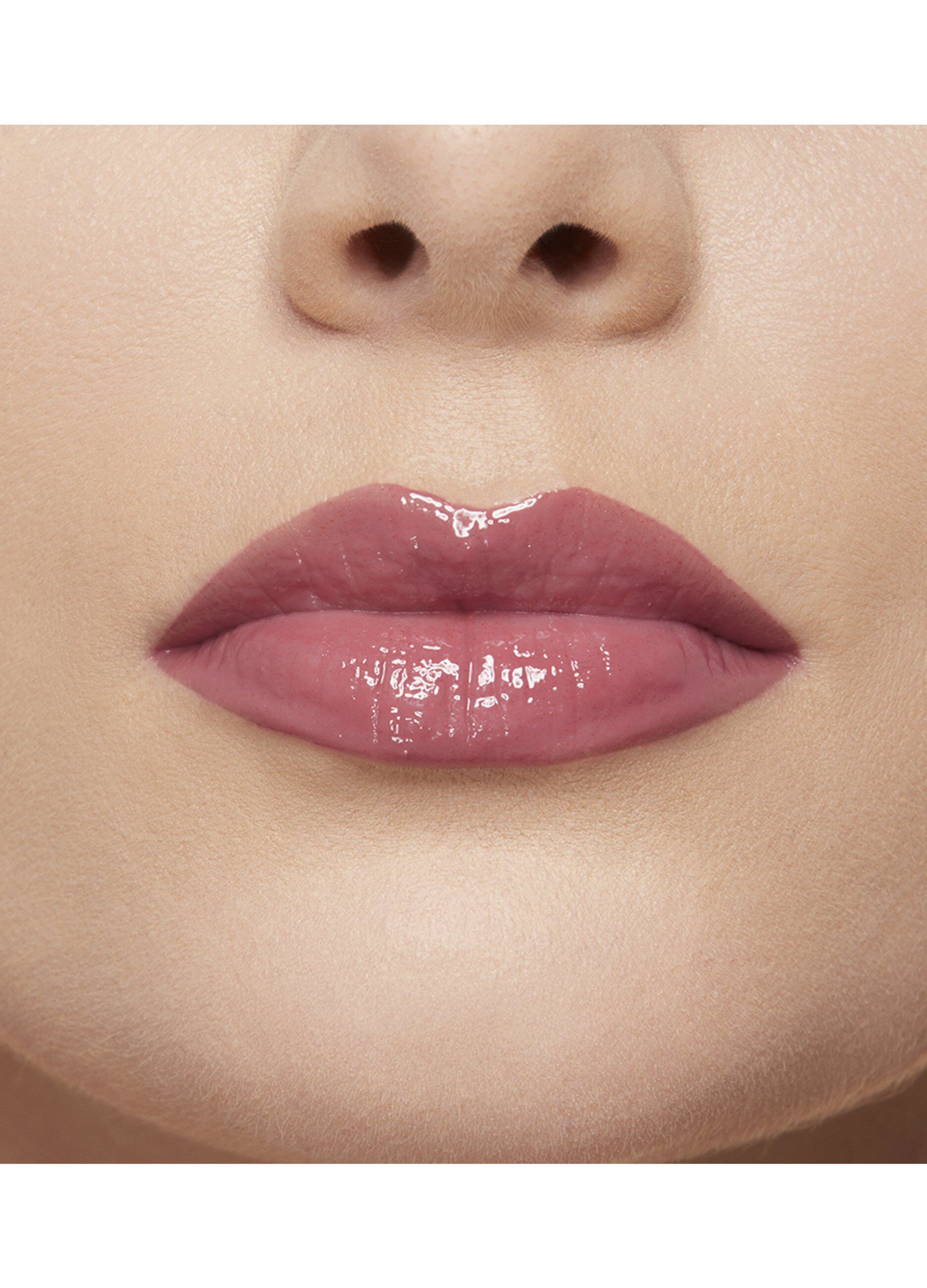 Maybelline New York Lifter Gloss, Lucidalabbra con acido ialuronico, Effetto rimpolpante e idratante, Petal (005), 5,4 ml.