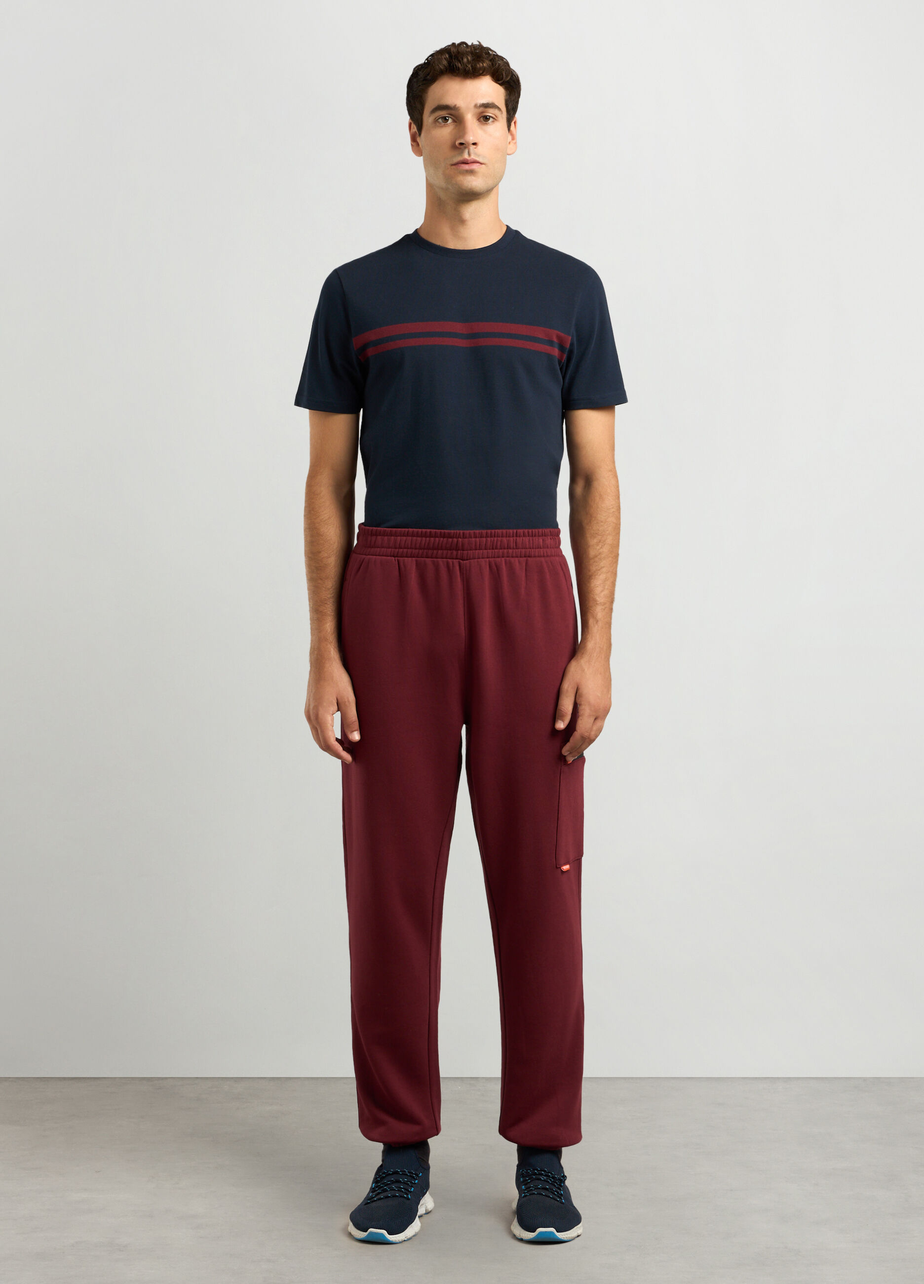 Joggers regular fit in misto cotone uomo_0