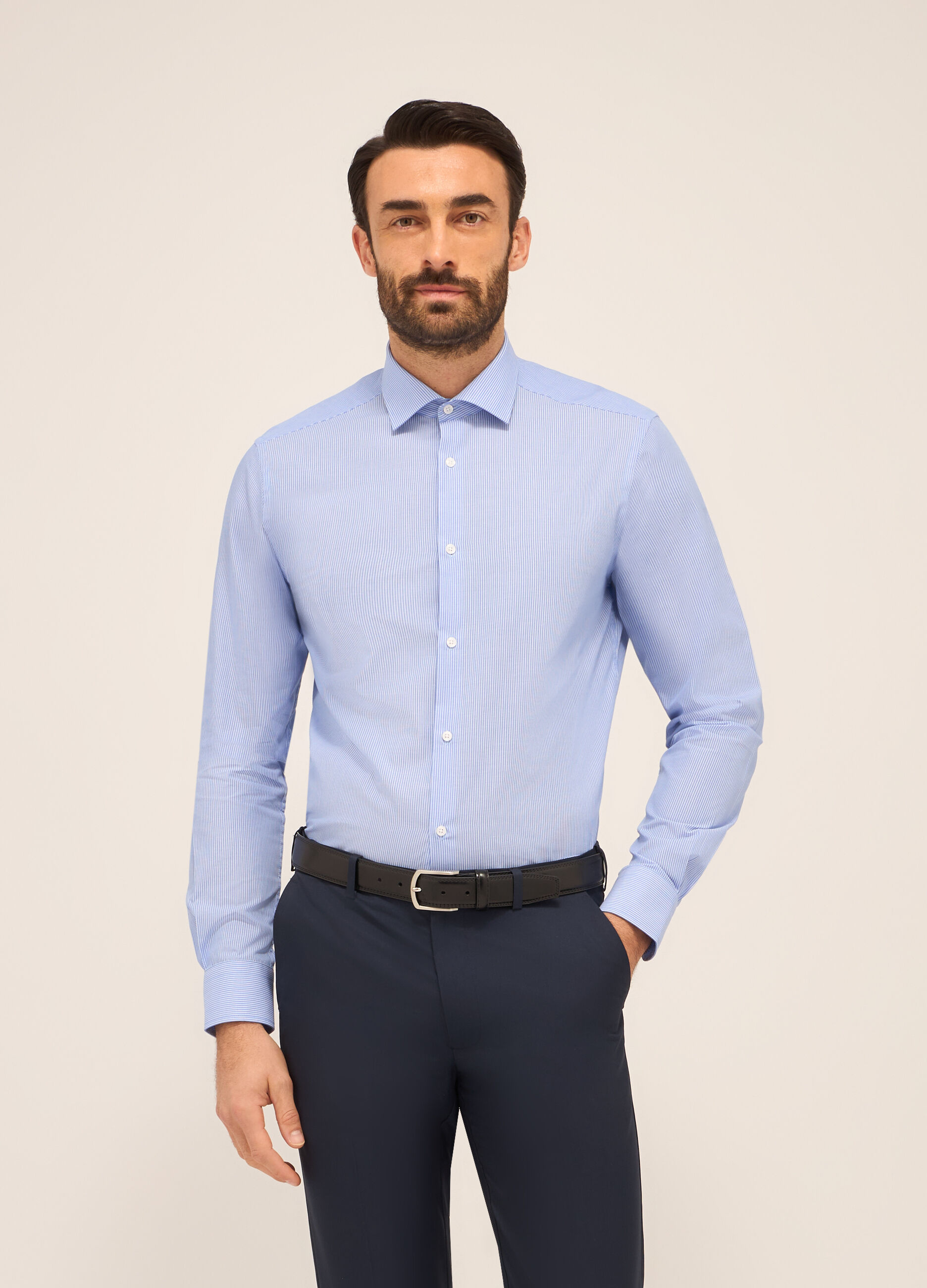 Camicia slim fit in misto cotone a righe uomo_0