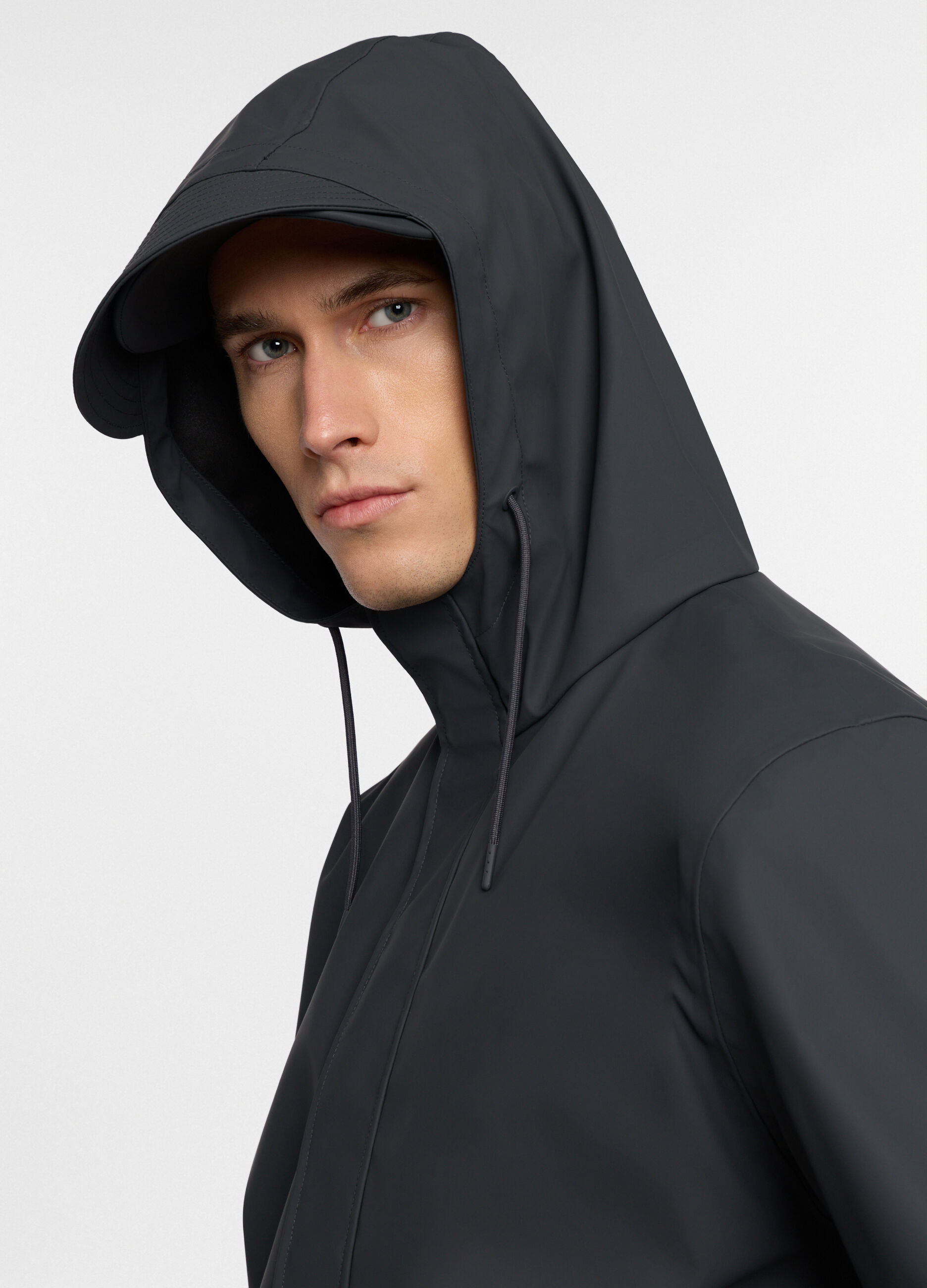 Giacca a vento con cappuccio uomo_2